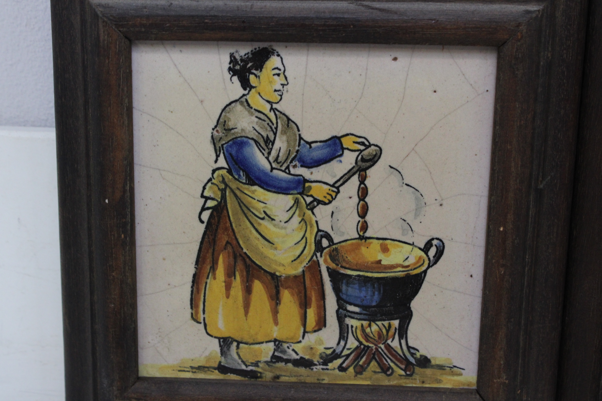 Tegeltableaus met afbeelding van figuren – foto 3 – kavel bij GSD Auctions, Zoeterwoude