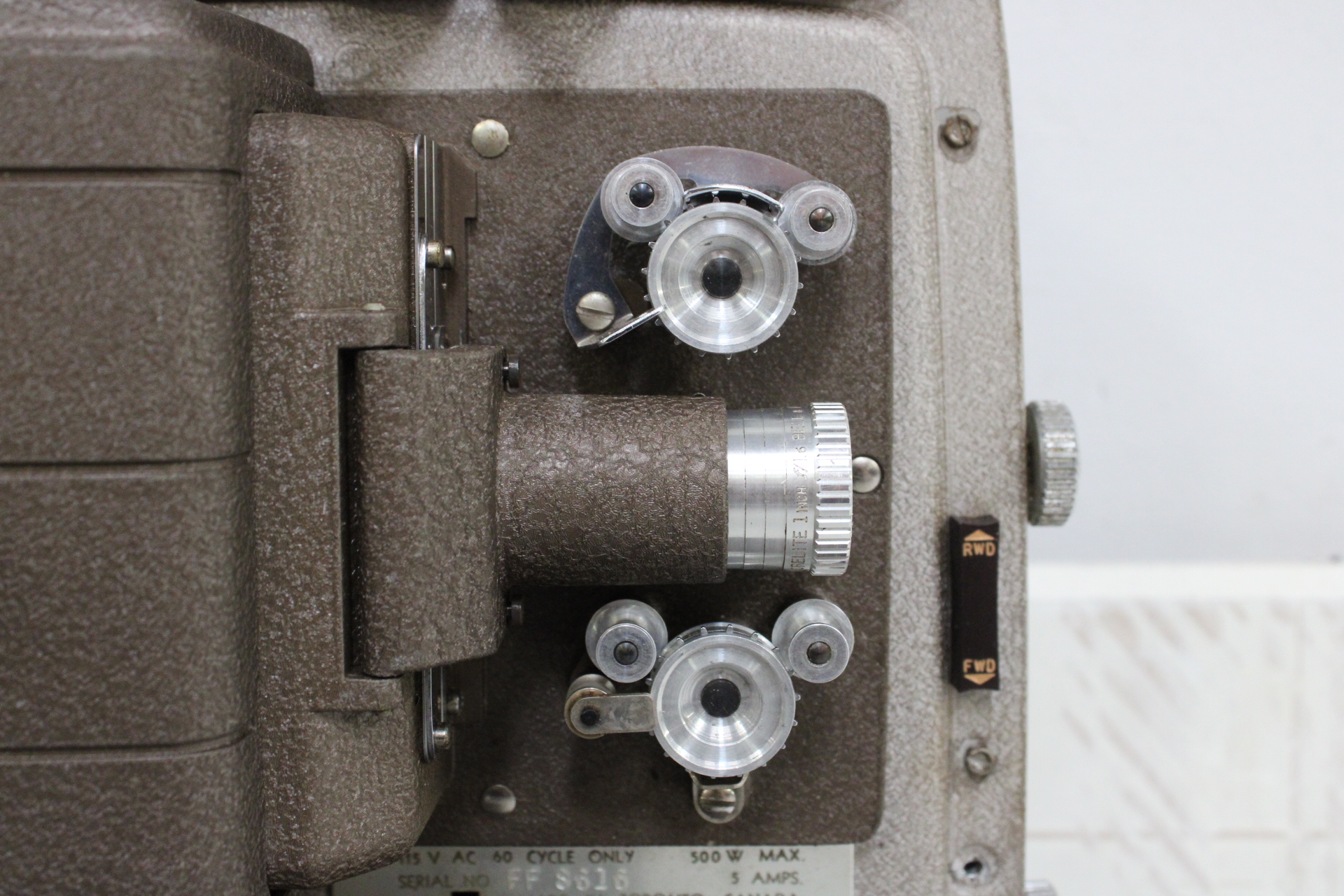 Bell & Howell vintage filmprojector met koffer – foto 7 – kavel bij GSD Auctions, Zoeterwoude