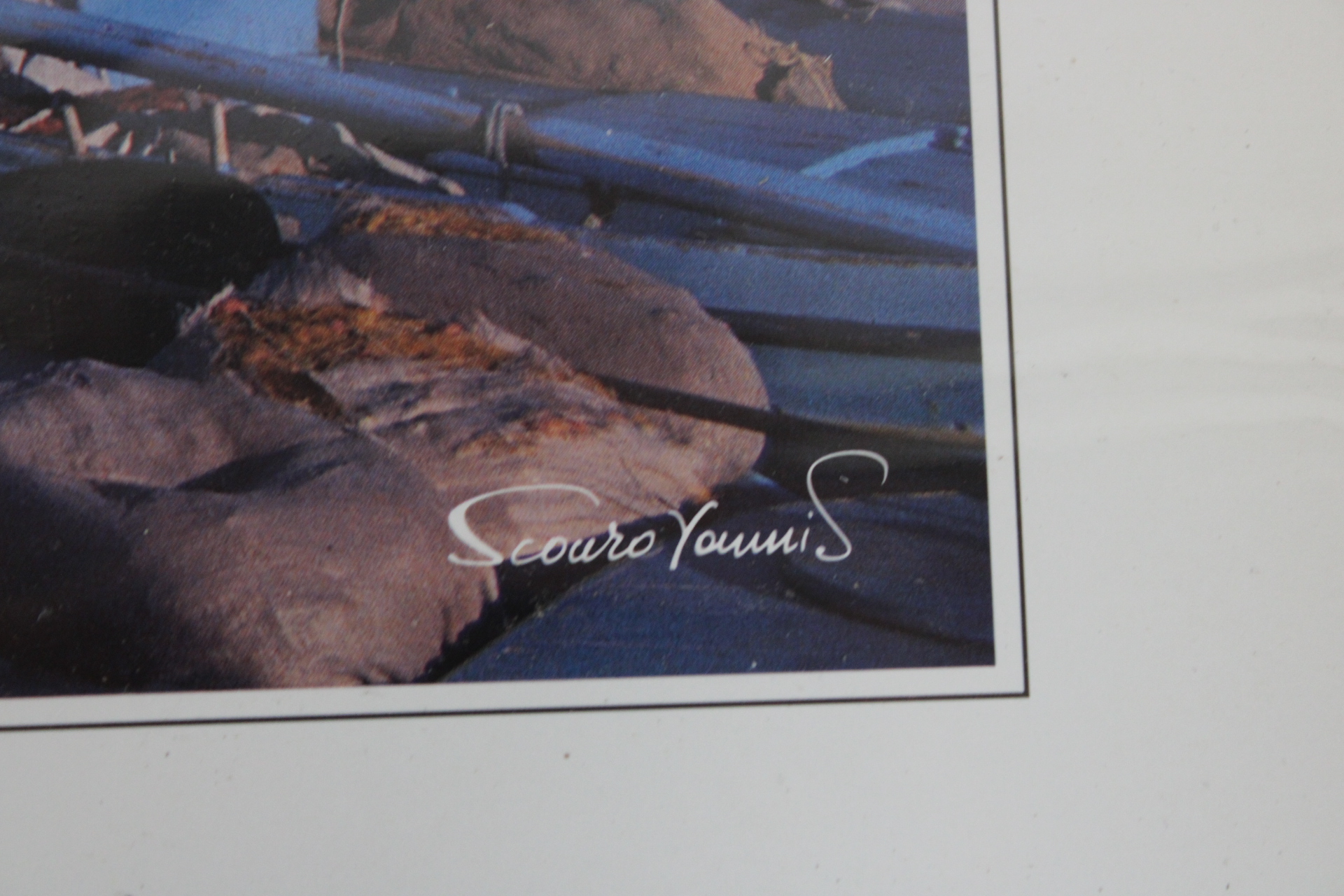 Set van 4 ingelijste en gelaakte foto's en prent Santorini – foto 10 – kavel bij GSD Auctions, Zoeterwoude