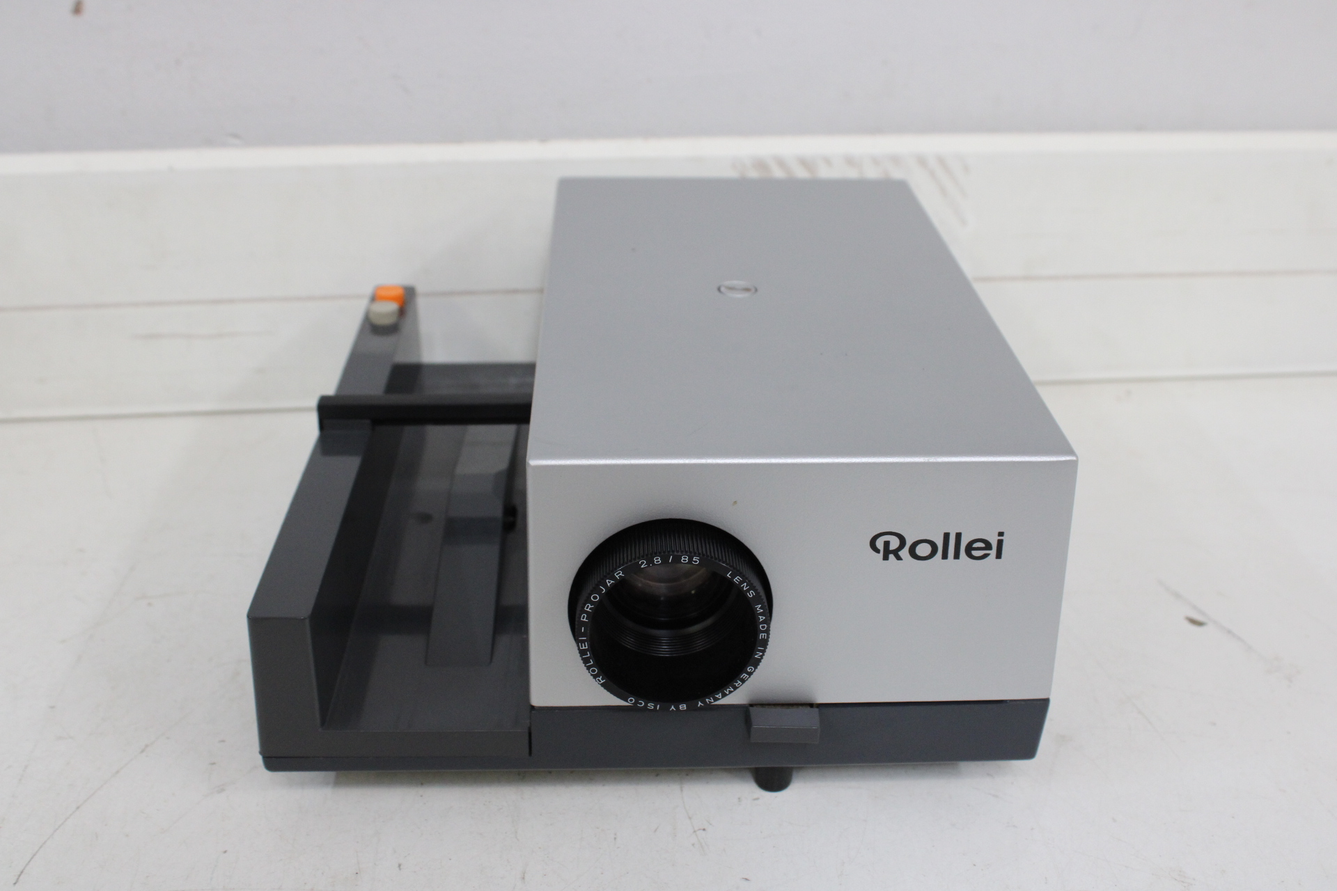 Rollei Diaprojector met hoes en kabels – foto 5 – kavel bij GSD Auctions, Zoeterwoude