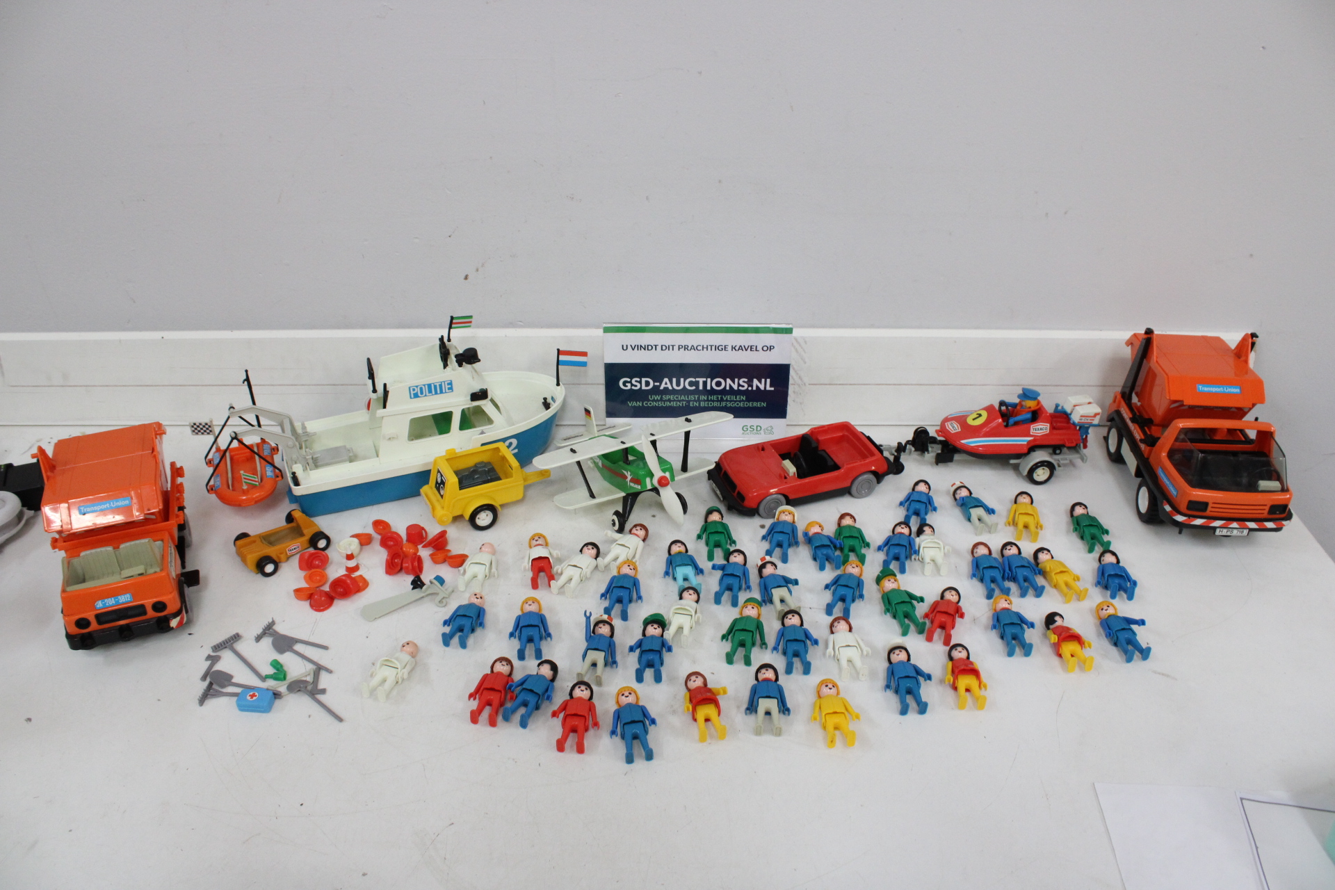Set Playmobil voertuigen en figuren – kavel bij GSD Auctions, Zoeterwoude