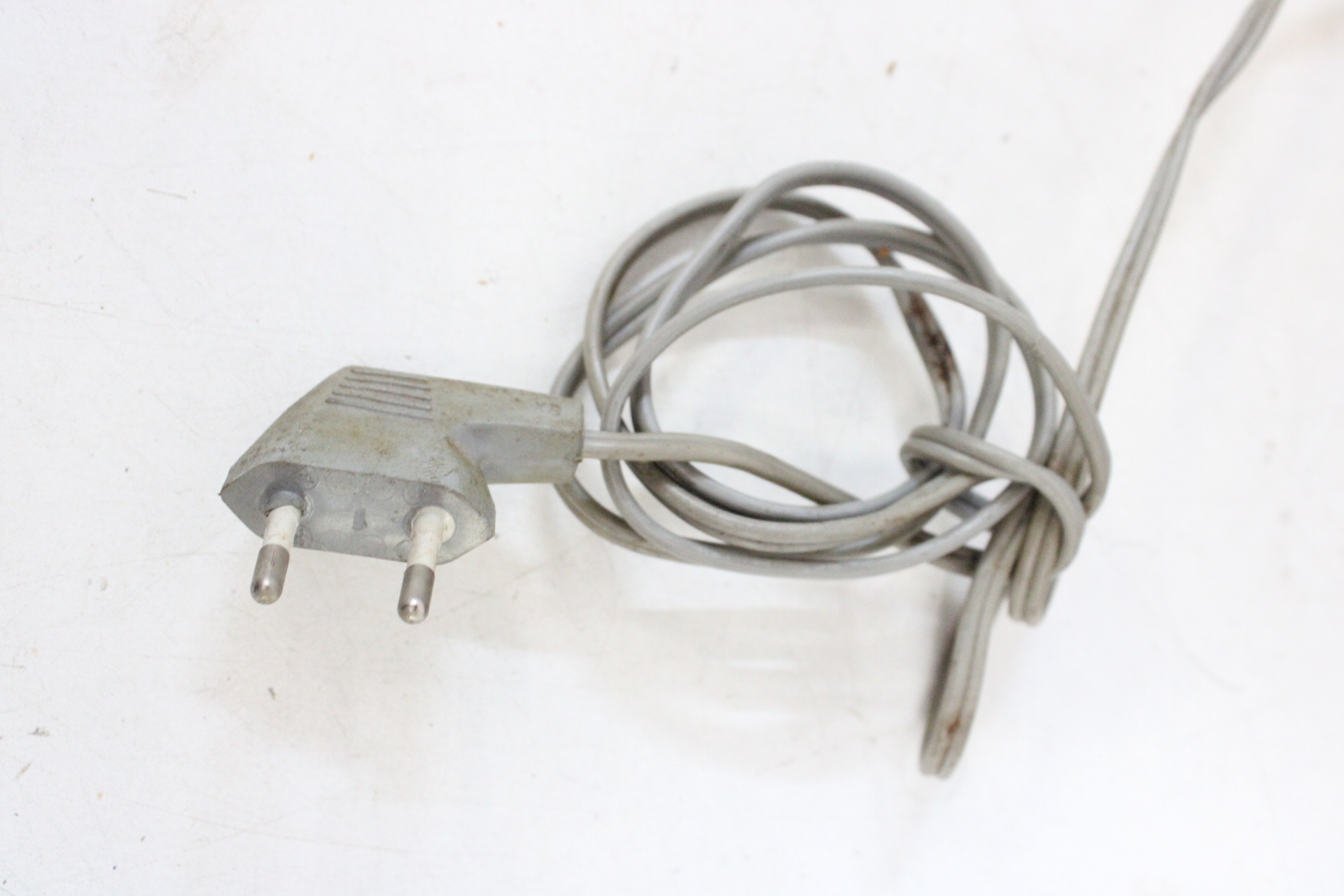 PE 3010 Platenspeler met houten kast en plastic stofkap – foto 9 – kavel bij GSD Auctions, Zoeterwoude