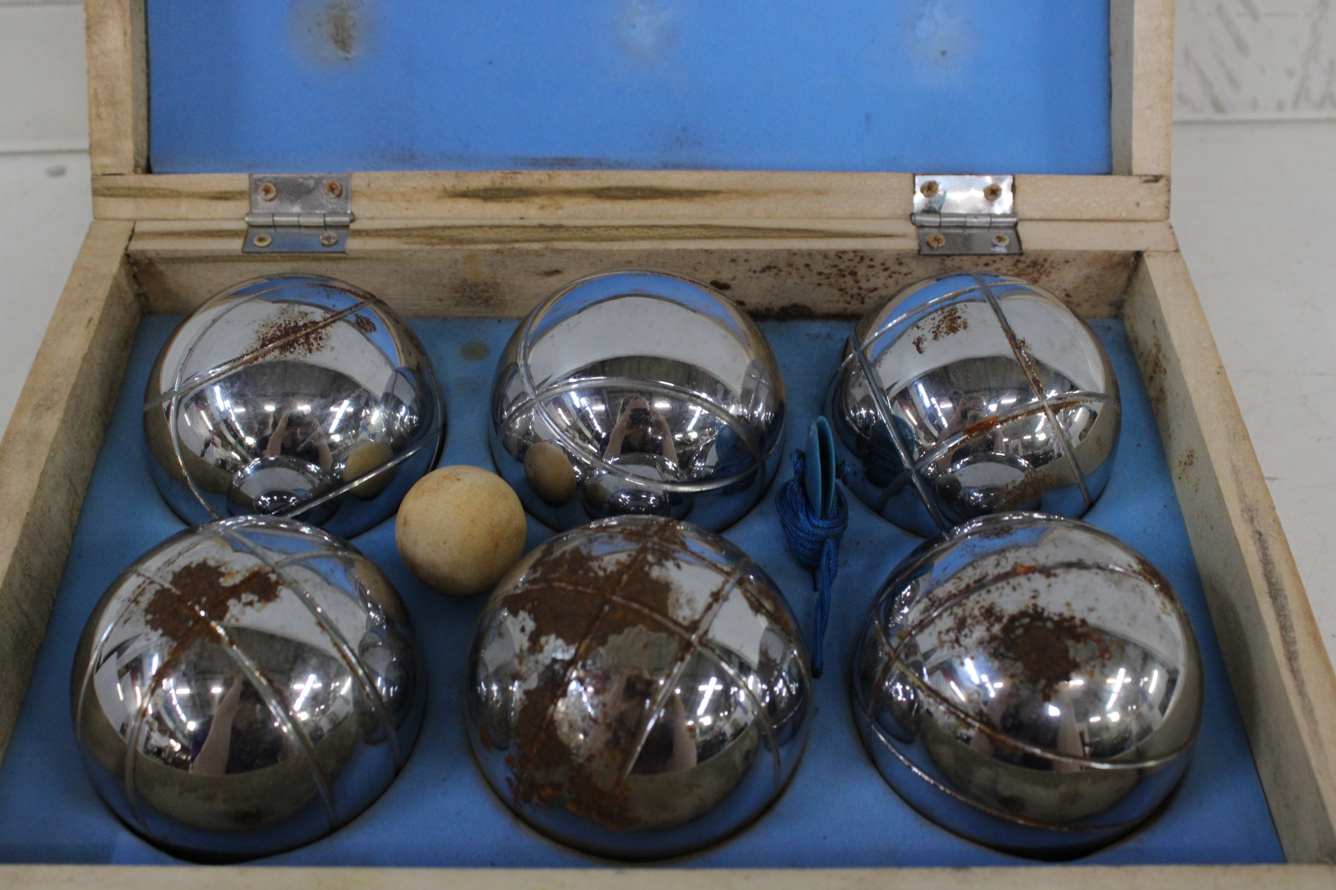 Set Jeu de Boules in houten kist – foto 5 – kavel bij GSD Auctions, Zoeterwoude