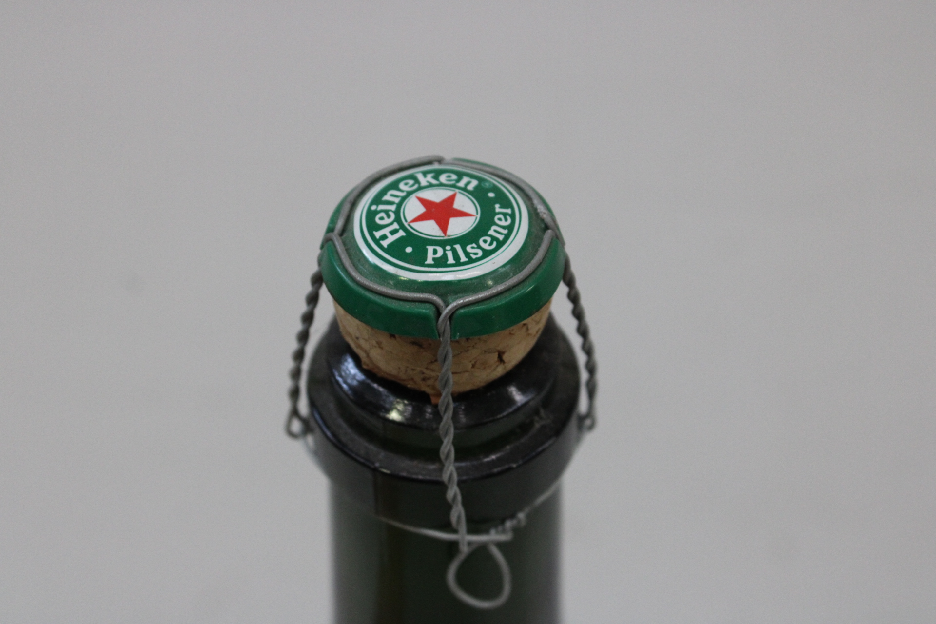 Heineken fles model bier – foto 3 – kavel bij GSD Auctions, Zoeterwoude