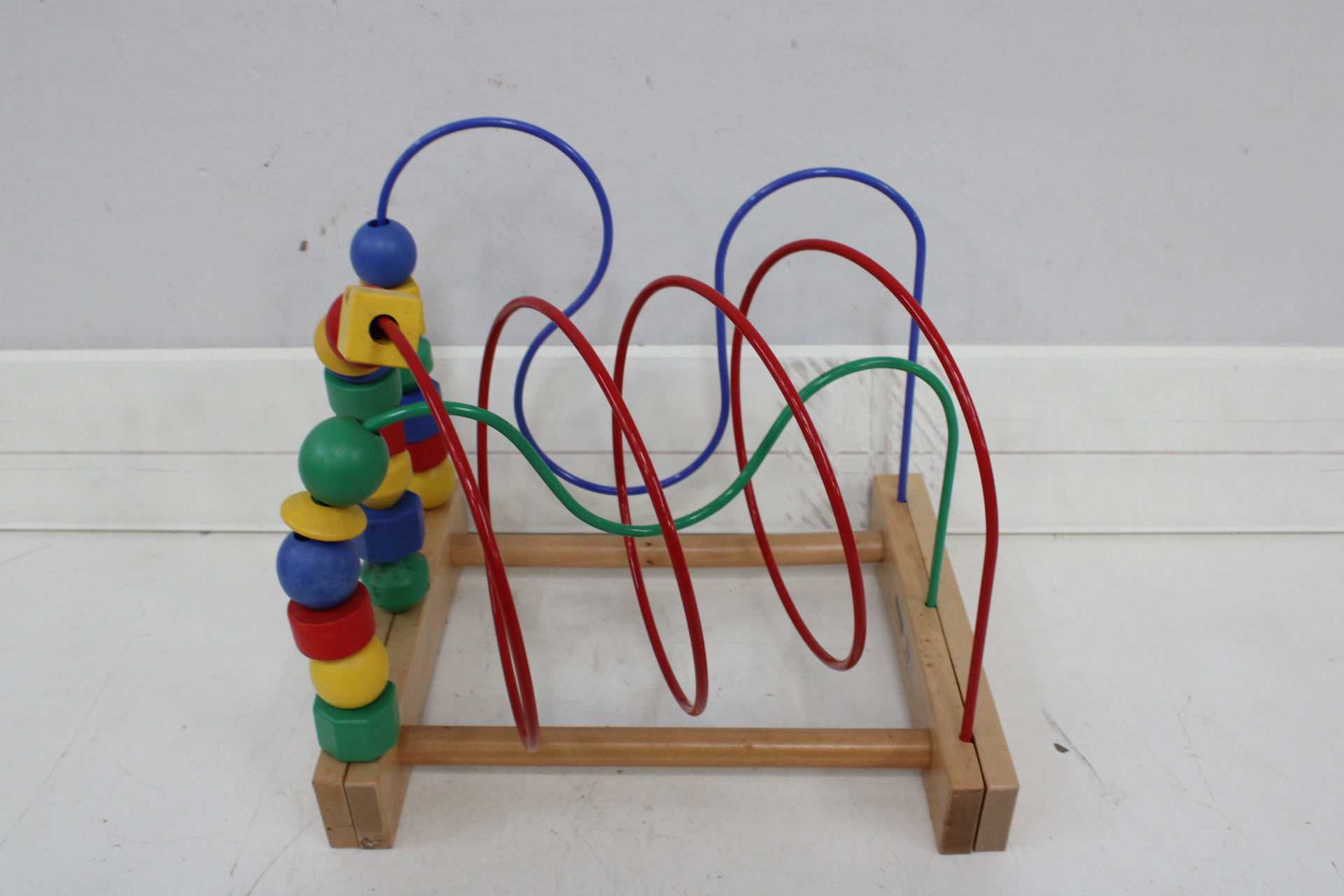 Houten kralenspel speelgoed – foto 2 – kavel bij GSD Auctions, Zoeterwoude