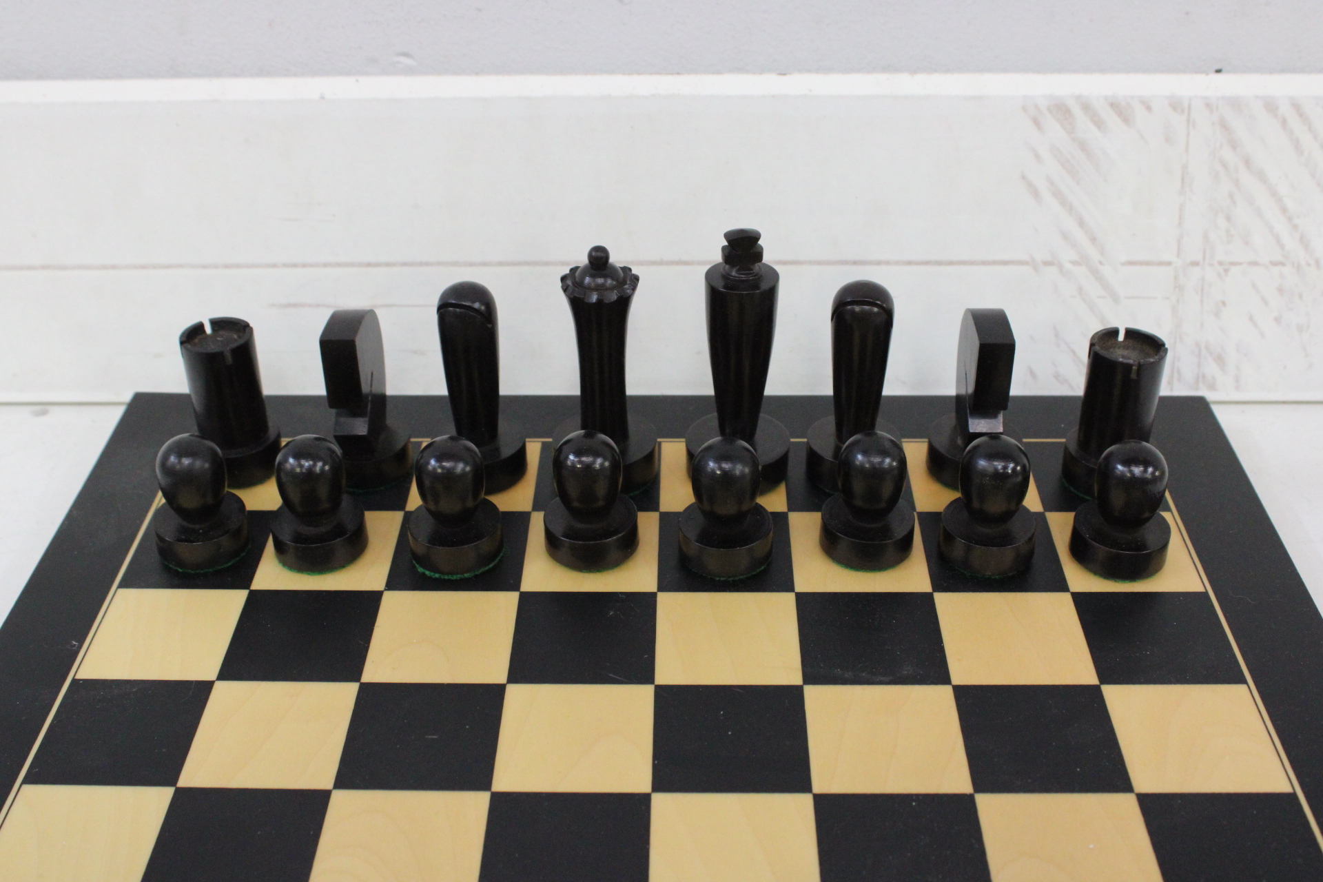 Houten schaakspel met stukken en box – foto 8 – kavel bij GSD Auctions, Zoeterwoude