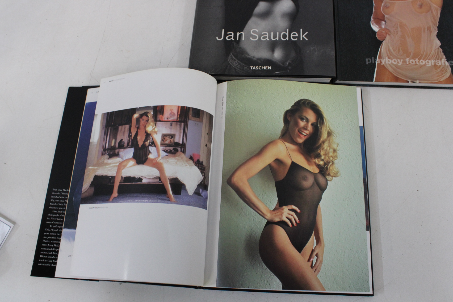 Set erotische fotoboeken met Playboy en Jan Saudek – foto 2 – kavel bij GSD Auctions, Zoeterwoude