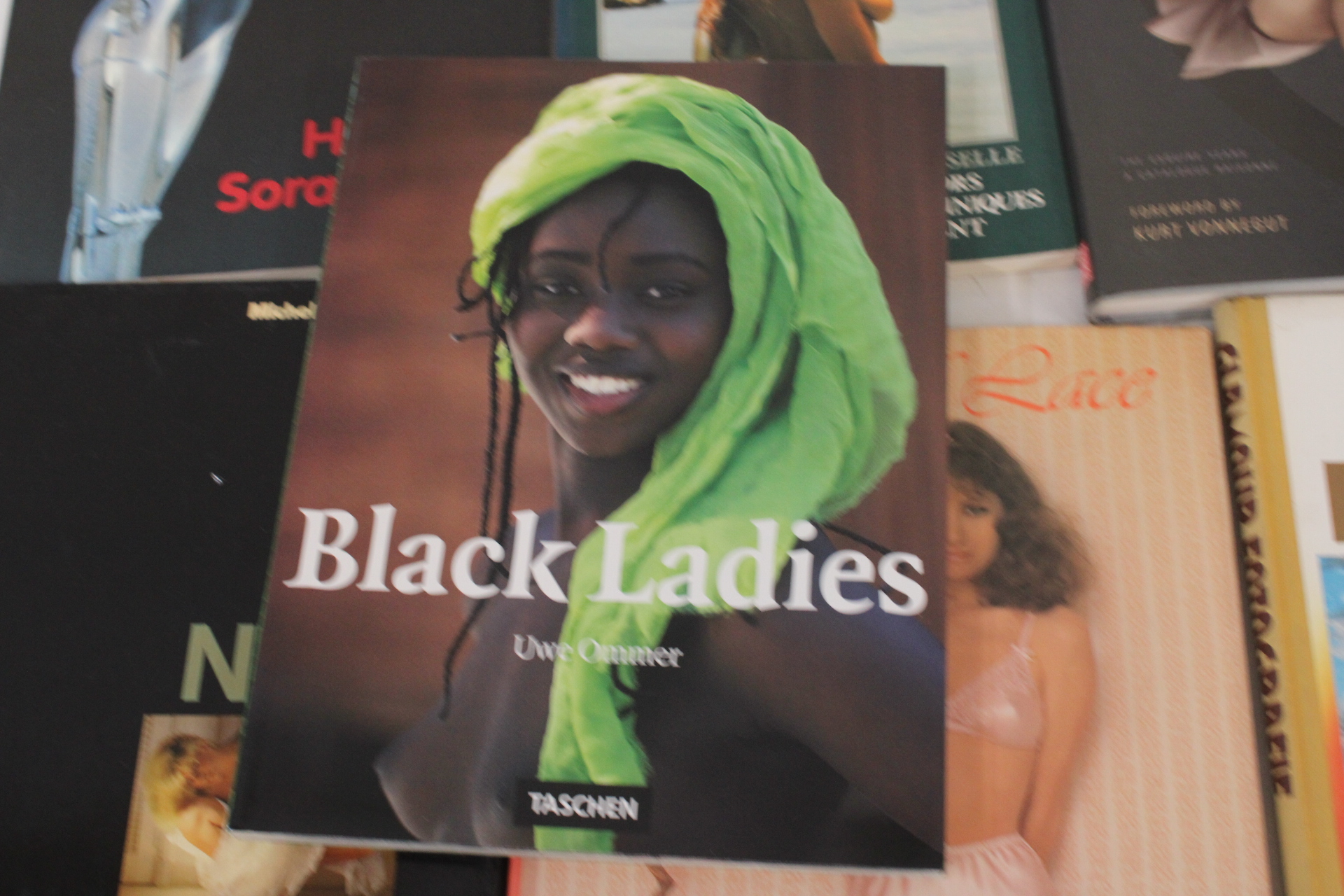 Boeken over fotografie en glamour – foto 2 – kavel bij GSD Auctions, Zoeterwoude
