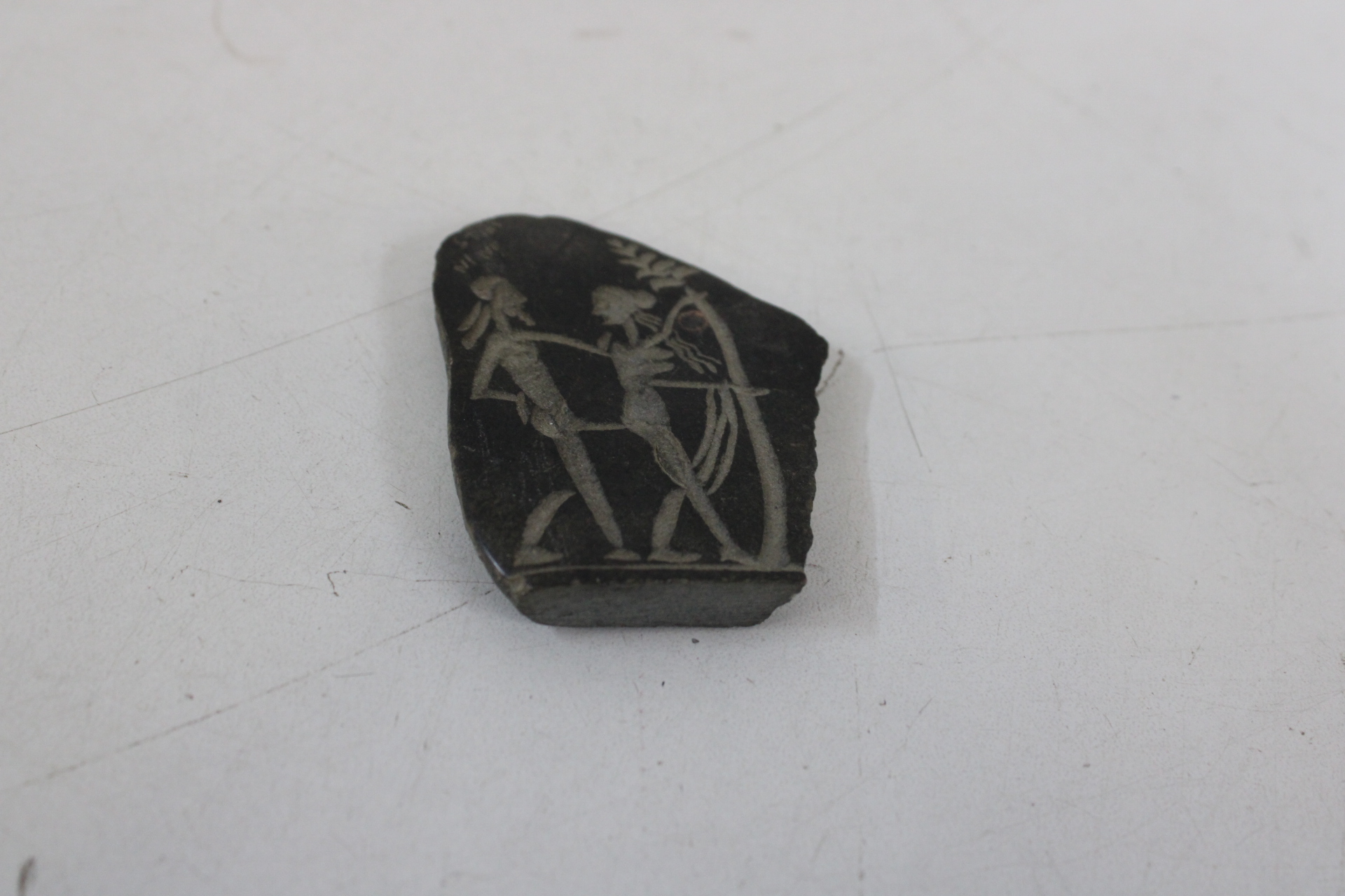 Houten beeldjes en stenen afbeelding – foto 10 – kavel bij GSD Auctions, Zoeterwoude