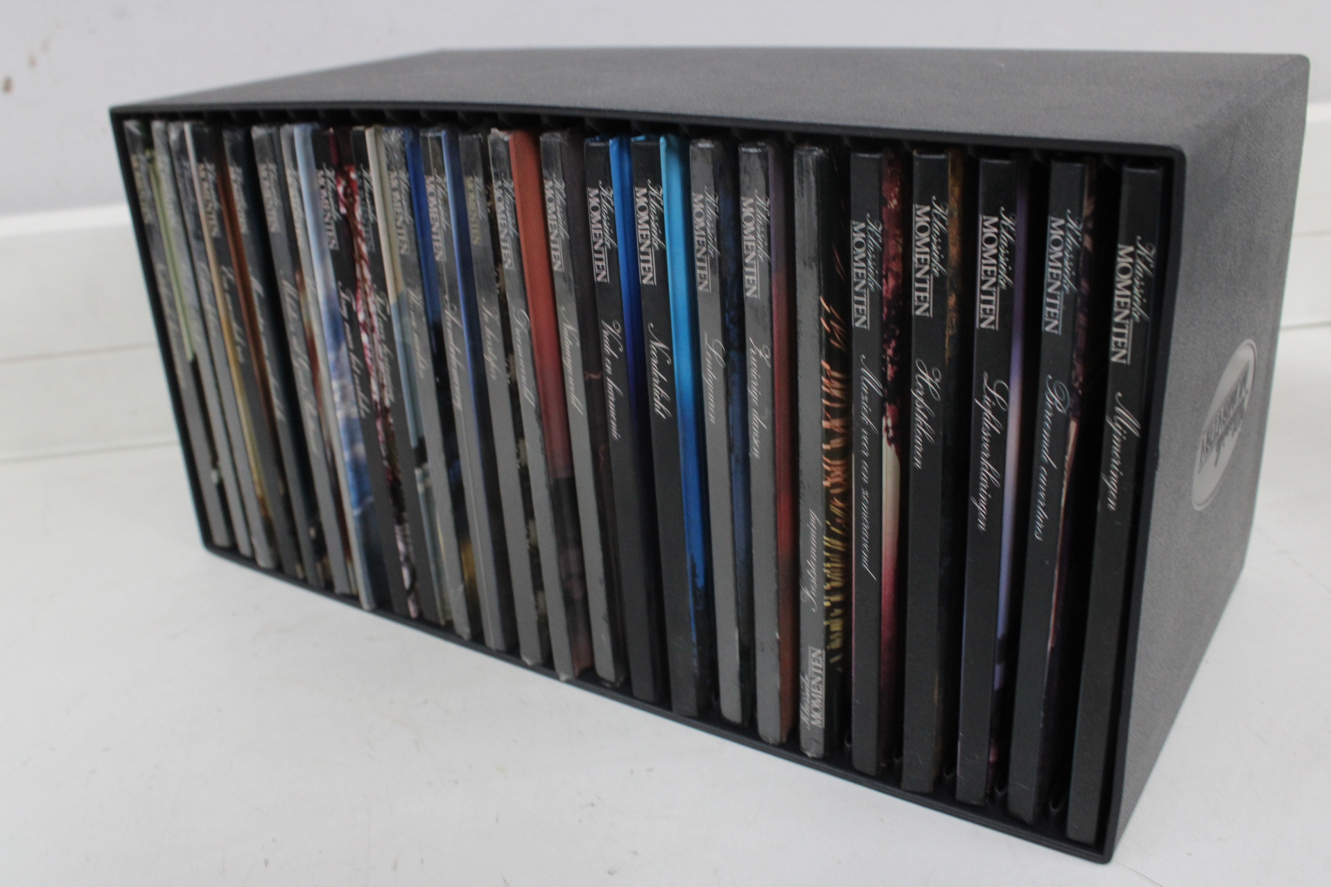 Box met klassieke muziek cd's 'Klassieke Momenten' – foto 2 – kavel bij GSD Auctions, Zoeterwoude