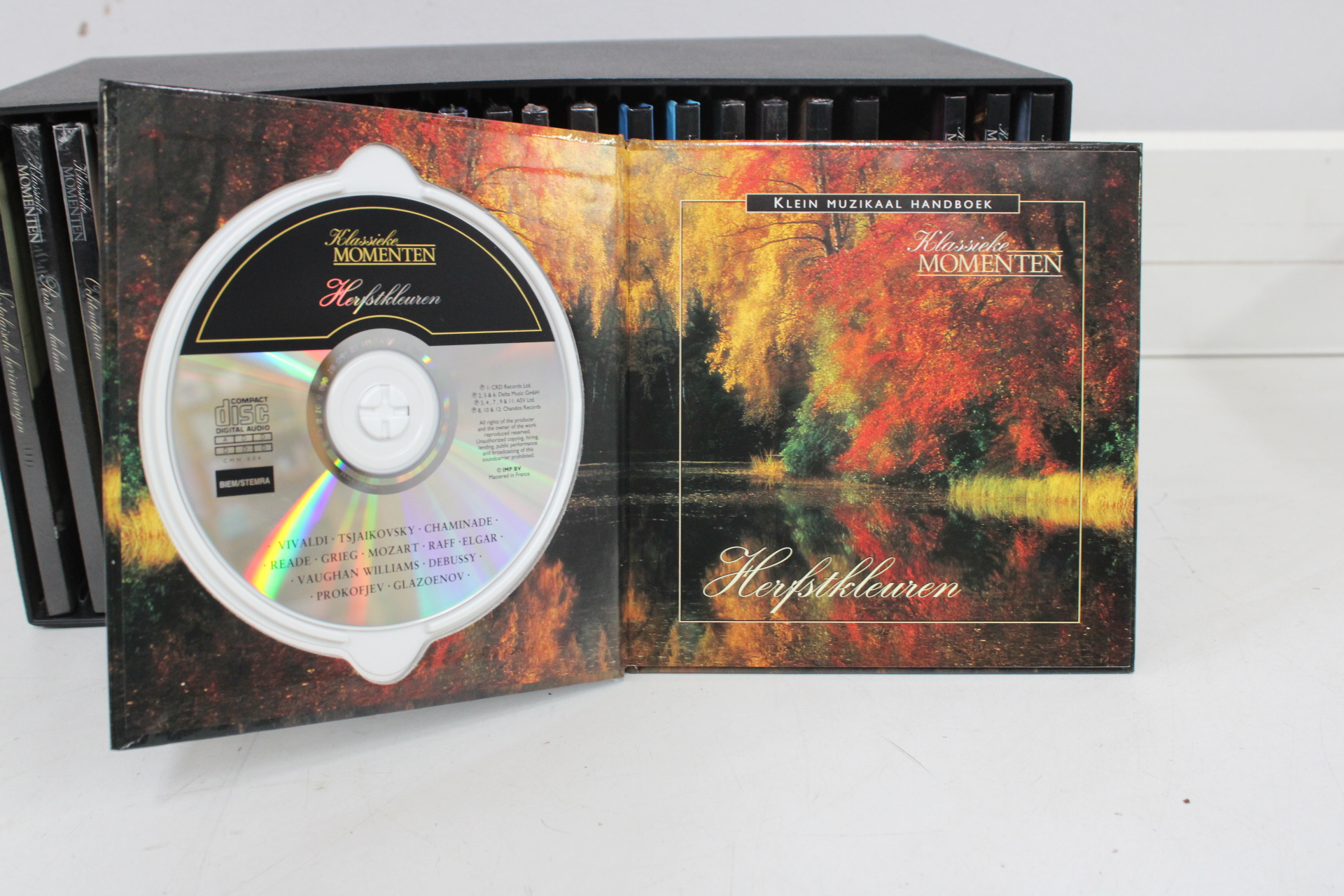 Box met klassieke muziek cd's 'Klassieke Momenten' – foto 5 – kavel bij GSD Auctions, Zoeterwoude