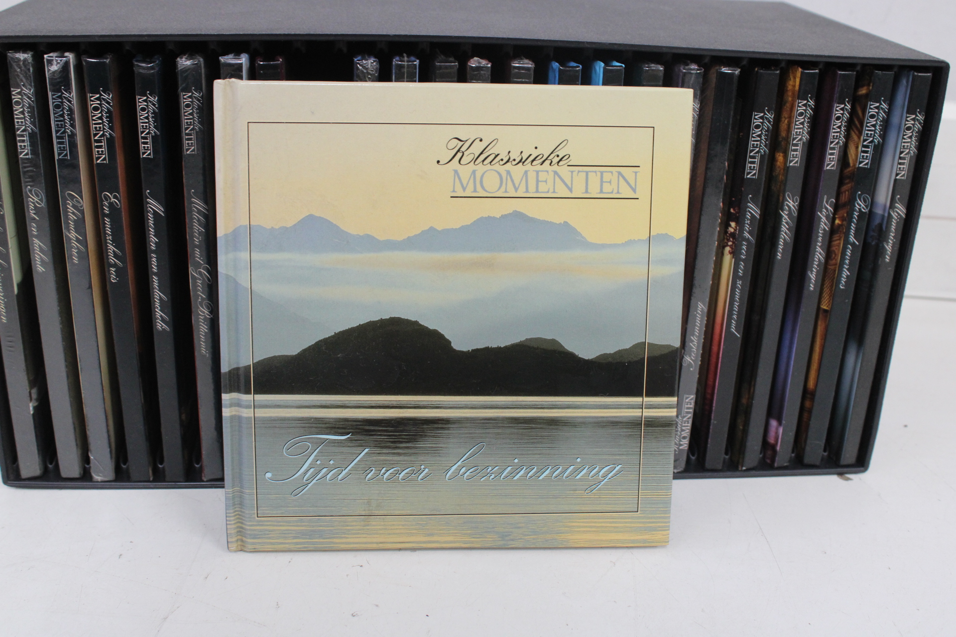 Box met klassieke muziek cd's 'Klassieke Momenten' – foto 6 – kavel bij GSD Auctions, Zoeterwoude
