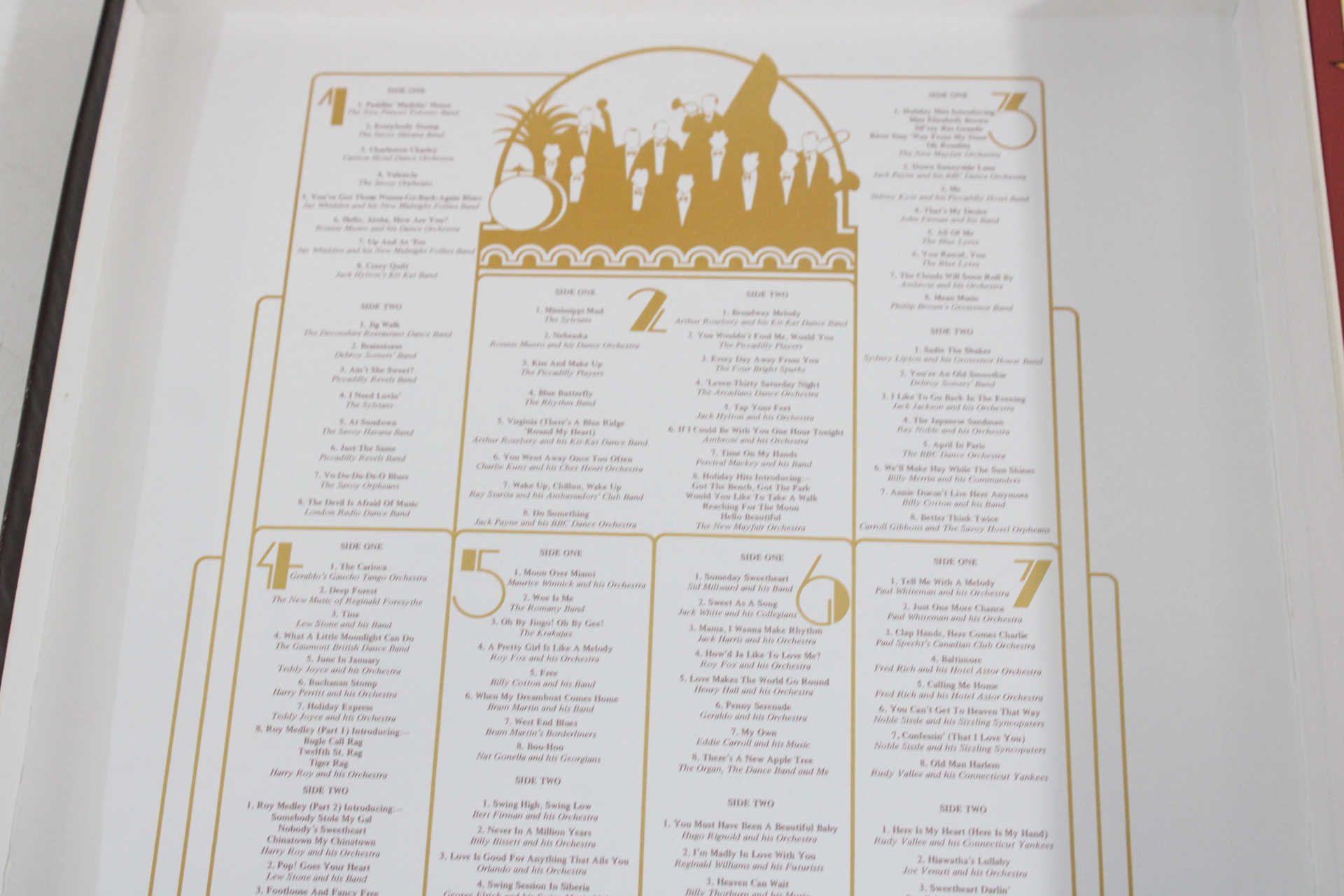 The Golden Age of British Dance Bands LP box – foto 4 – kavel bij GSD Auctions, Zoeterwoude