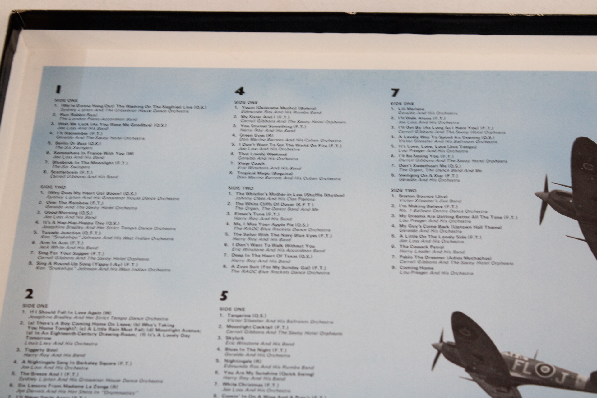 Hits of World War II vinylplaat – foto 4 – kavel bij GSD Auctions, Zoeterwoude