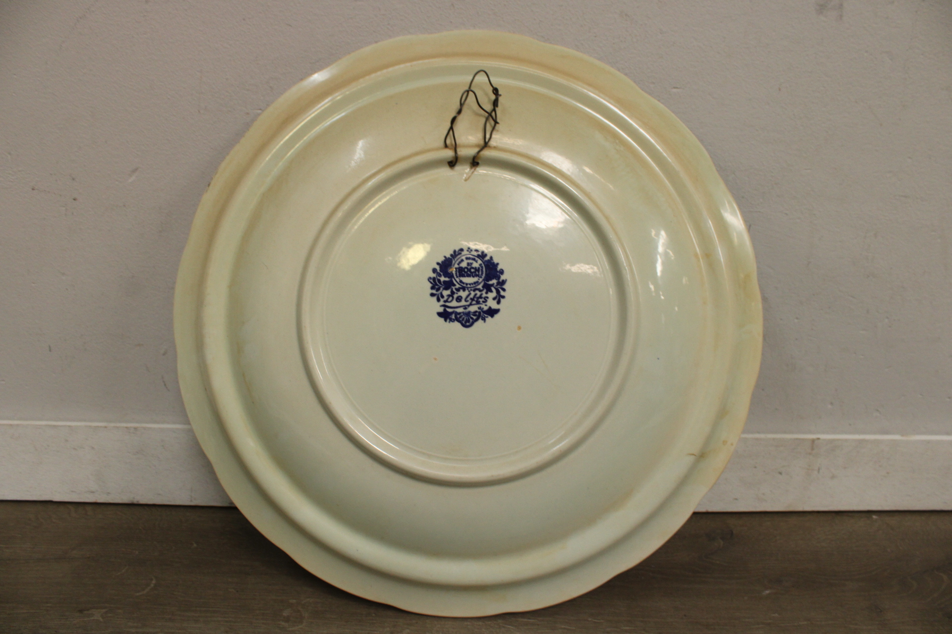 Decoratief blauw-wit bord met paard en koetsiers – foto 10 – kavel bij GSD Auctions, Zoeterwoude