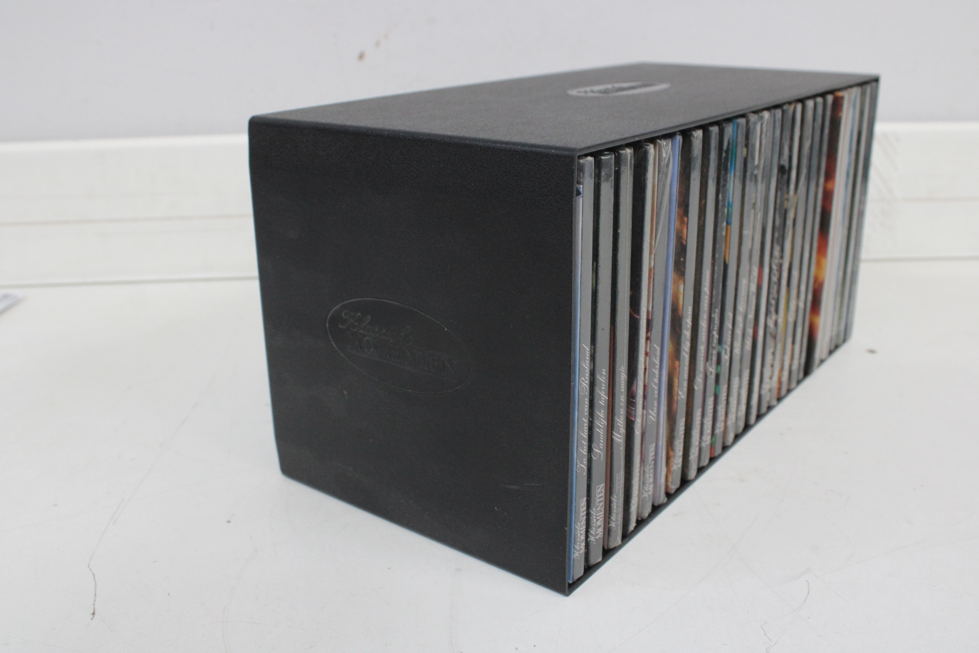 Collectie cd's Der Kleine Momenten in opbergdoos – foto 4 – kavel bij GSD Auctions, Zoeterwoude