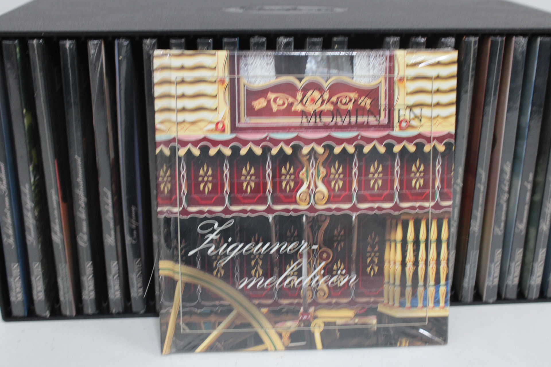 Collectie cd's Der Kleine Momenten in opbergdoos – foto 7 – kavel bij GSD Auctions, Zoeterwoude