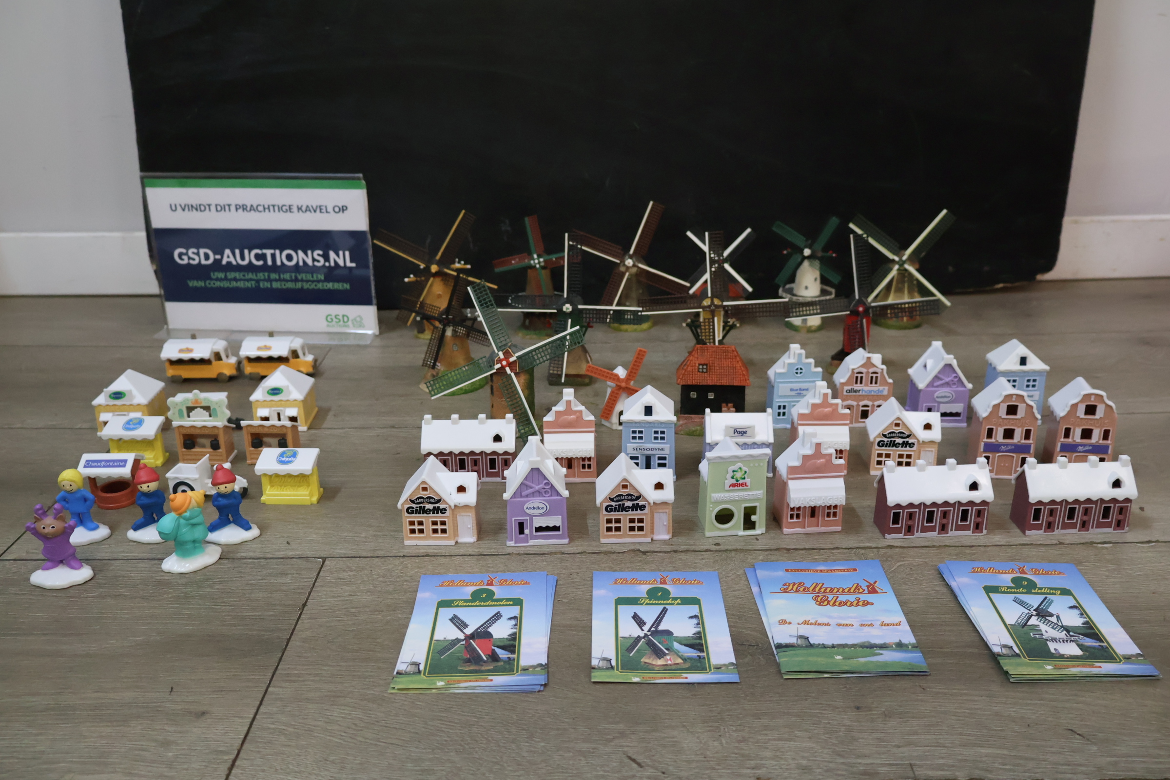 Diverse Hollands Glorie molens en huisjes miniatuur set – foto 2 – kavel bij GSD Auctions, Zoeterwoude