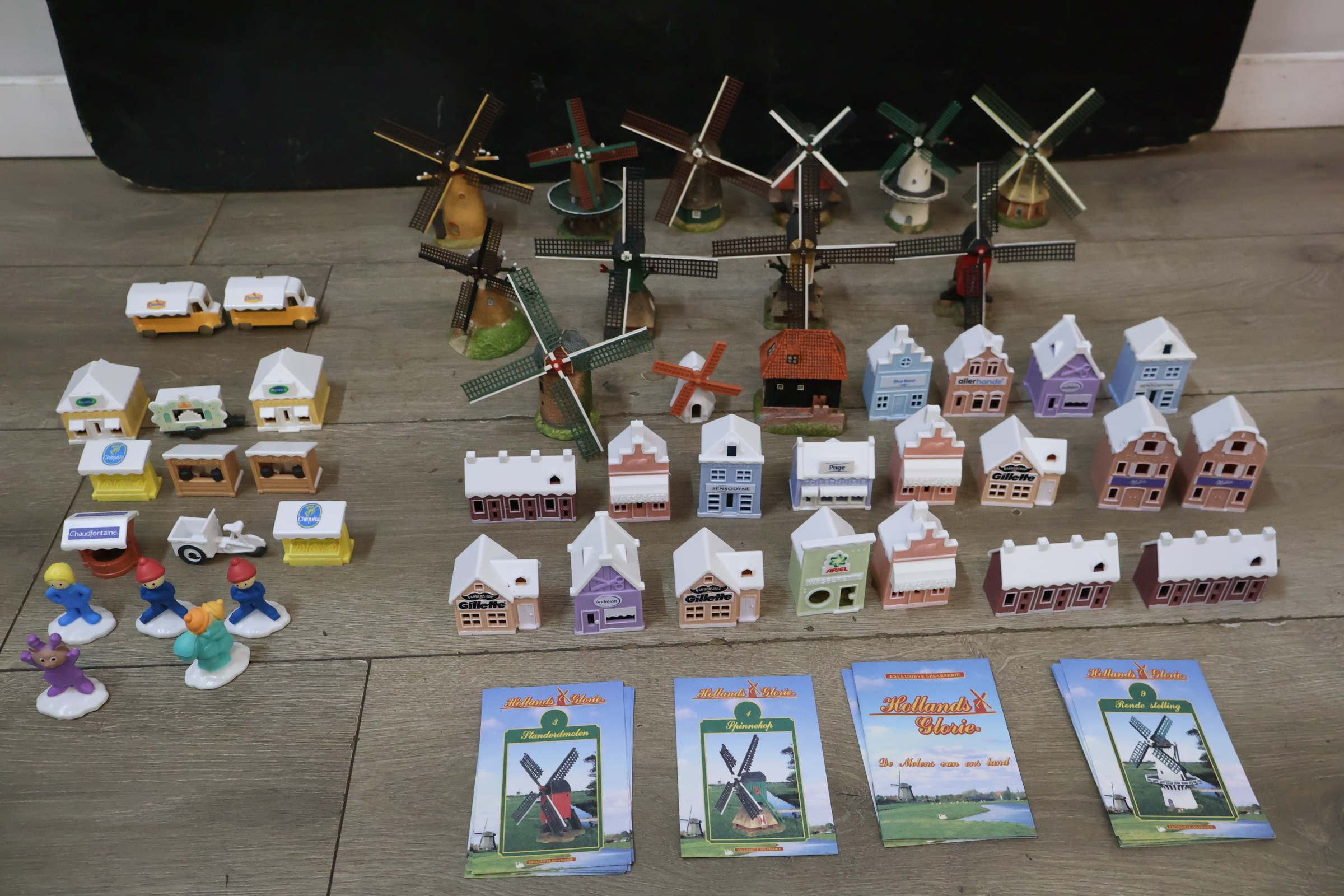 Diverse Hollands Glorie molens en huisjes miniatuur set – foto 4 – kavel bij GSD Auctions, Zoeterwoude