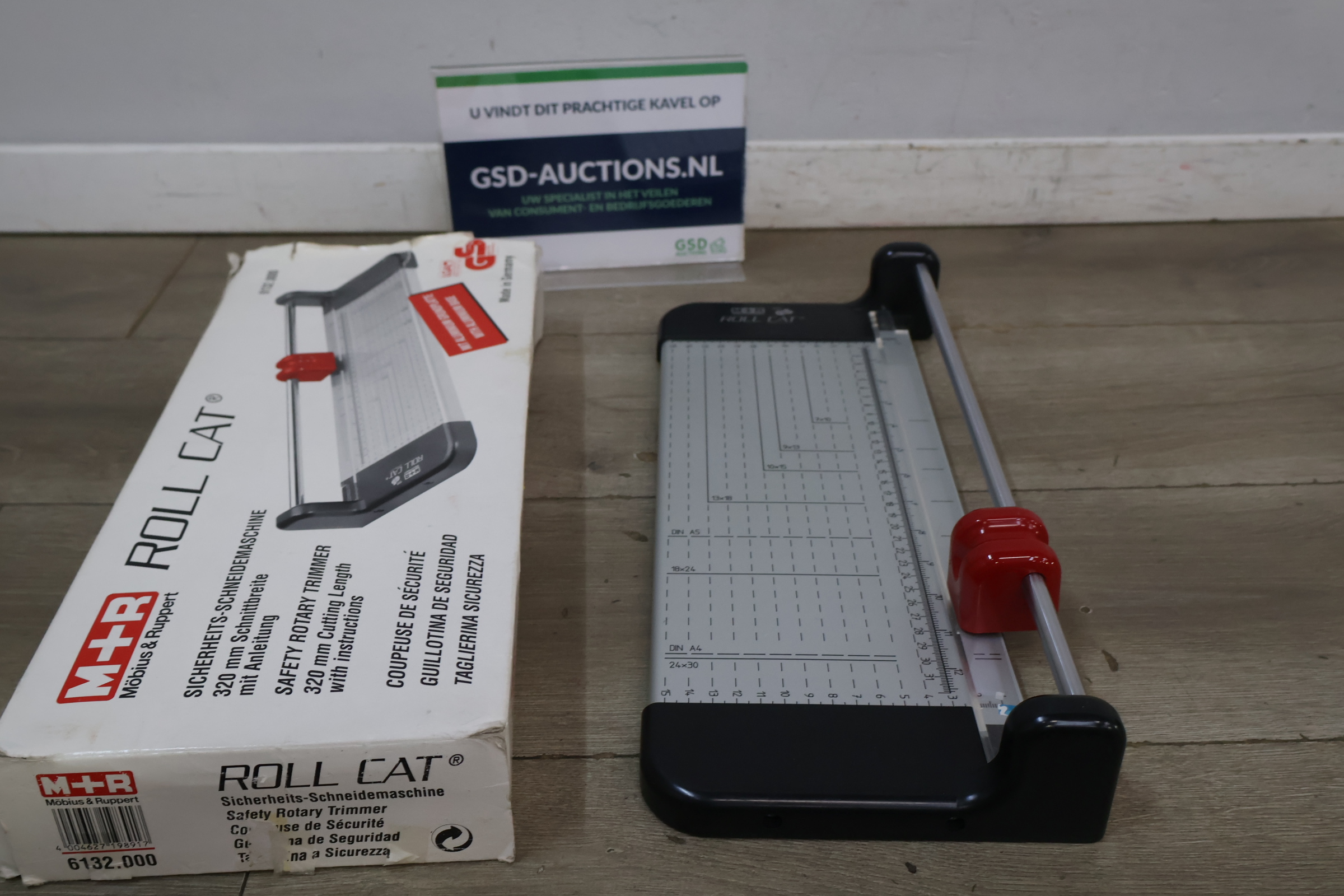 M+B Roll Cat Veiligheids Snijmachine – foto 2 – kavel bij GSD Auctions, Zoeterwoude