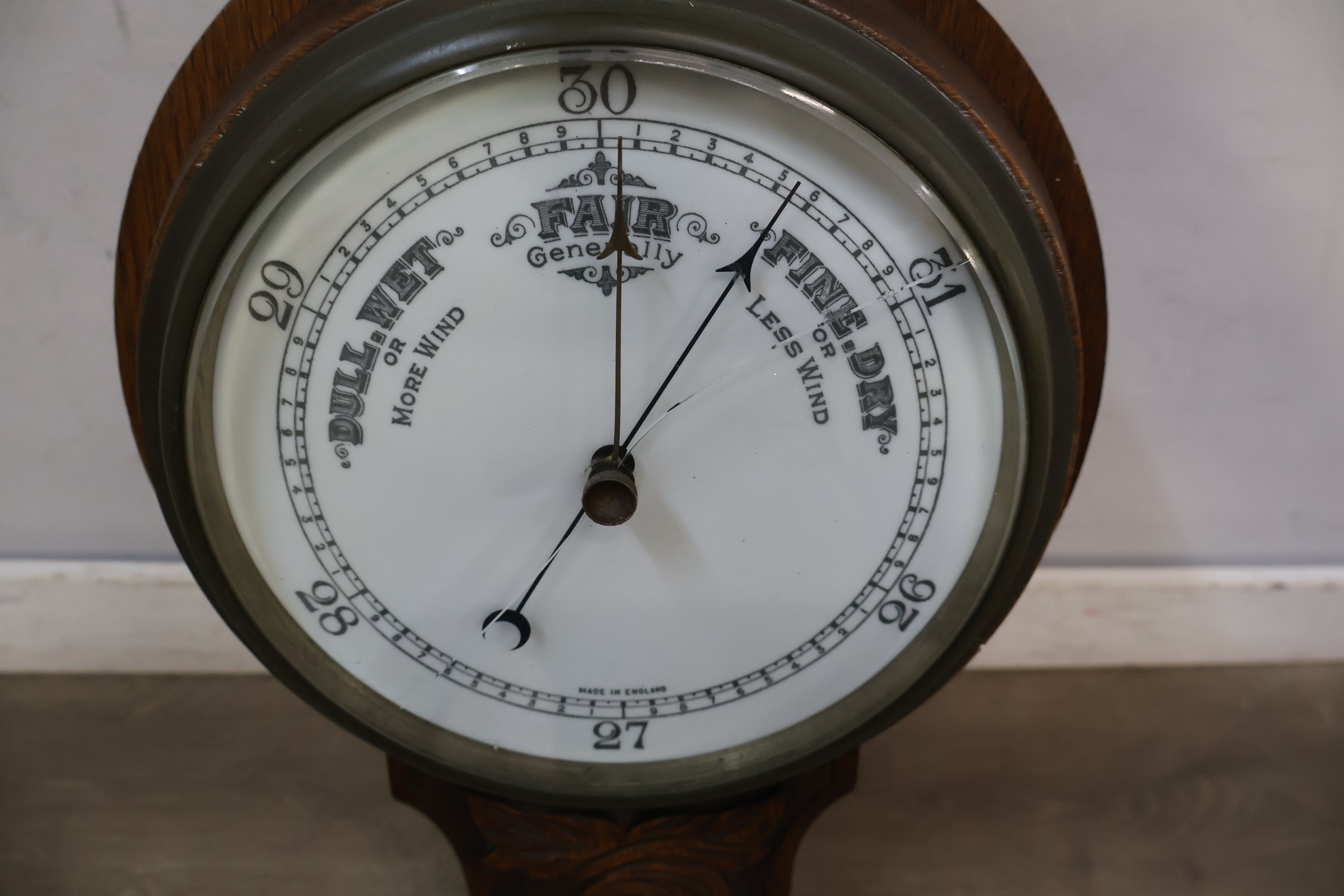 Barometer met thermometer in houten lijst – foto 7 – kavel bij GSD Auctions, Zoeterwoude