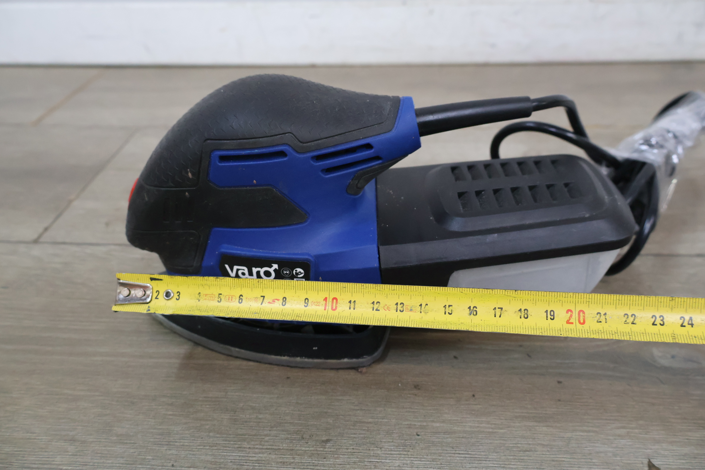 Varo elektrische schuurmachine – foto 10 – kavel bij GSD Auctions, Zoeterwoude