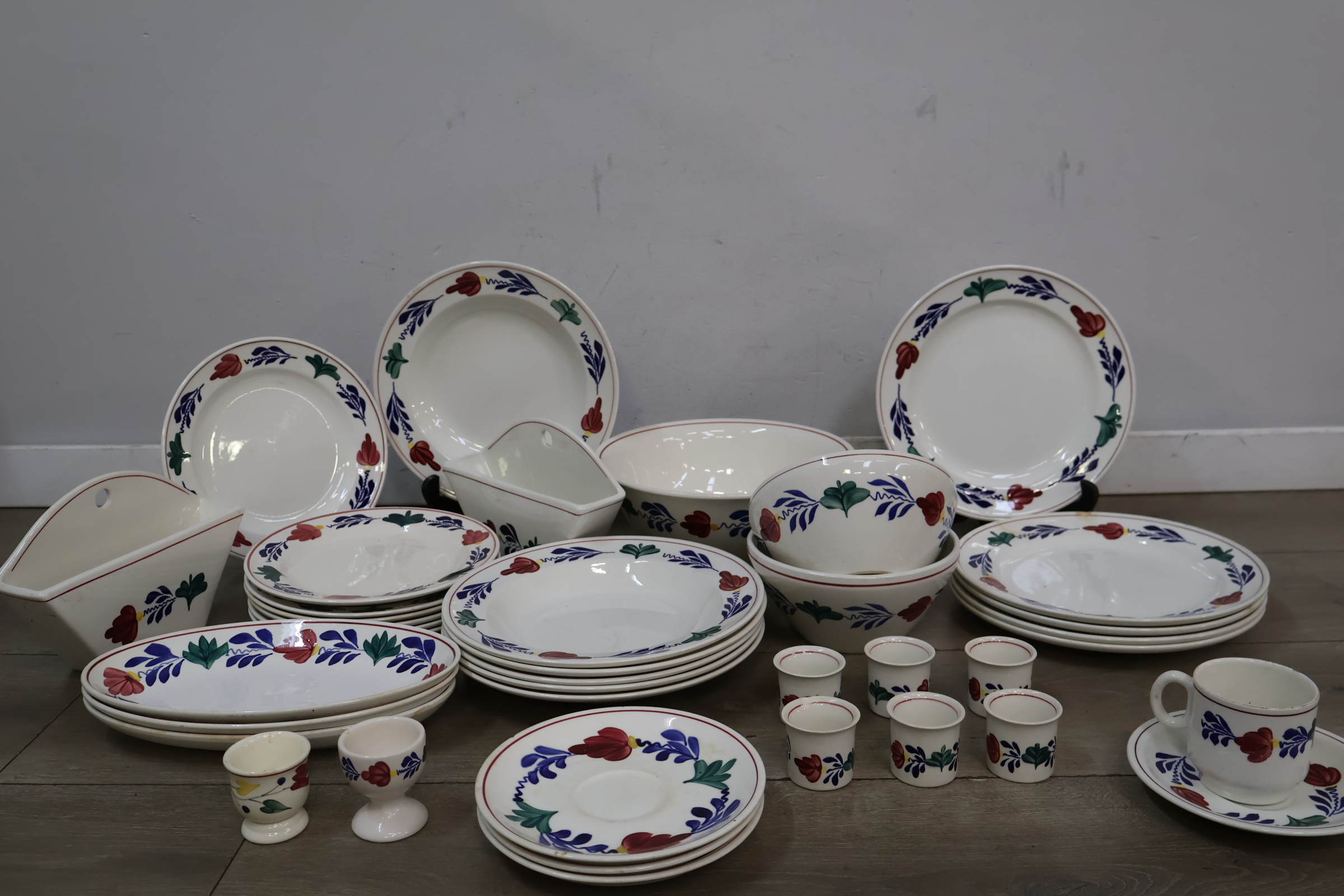 Serviesset met bloemmotief – foto 3 – kavel bij GSD Auctions, Zoeterwoude