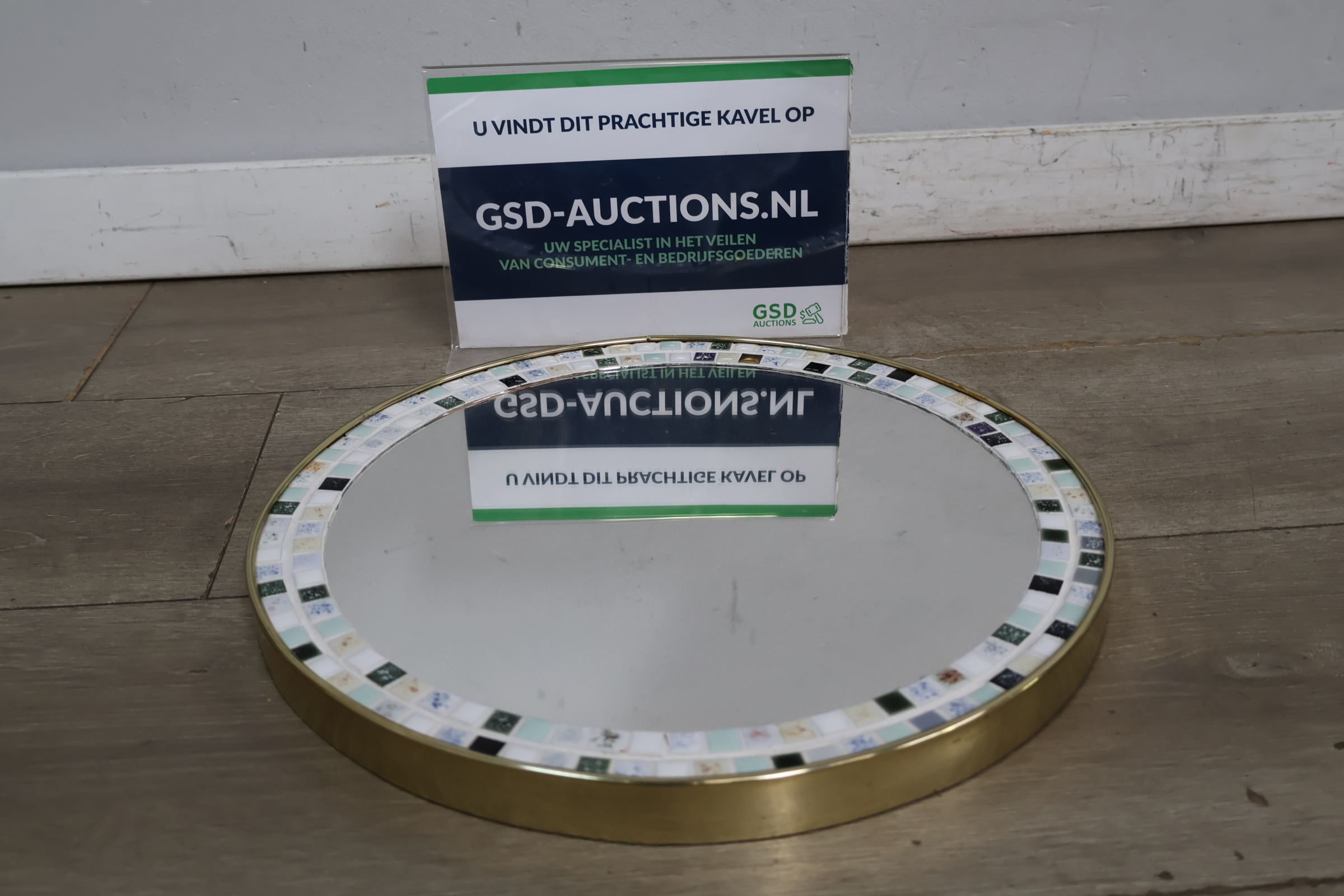 Ronde spiegel met mozaïekrand – foto 2 – kavel bij GSD Auctions, Zoeterwoude