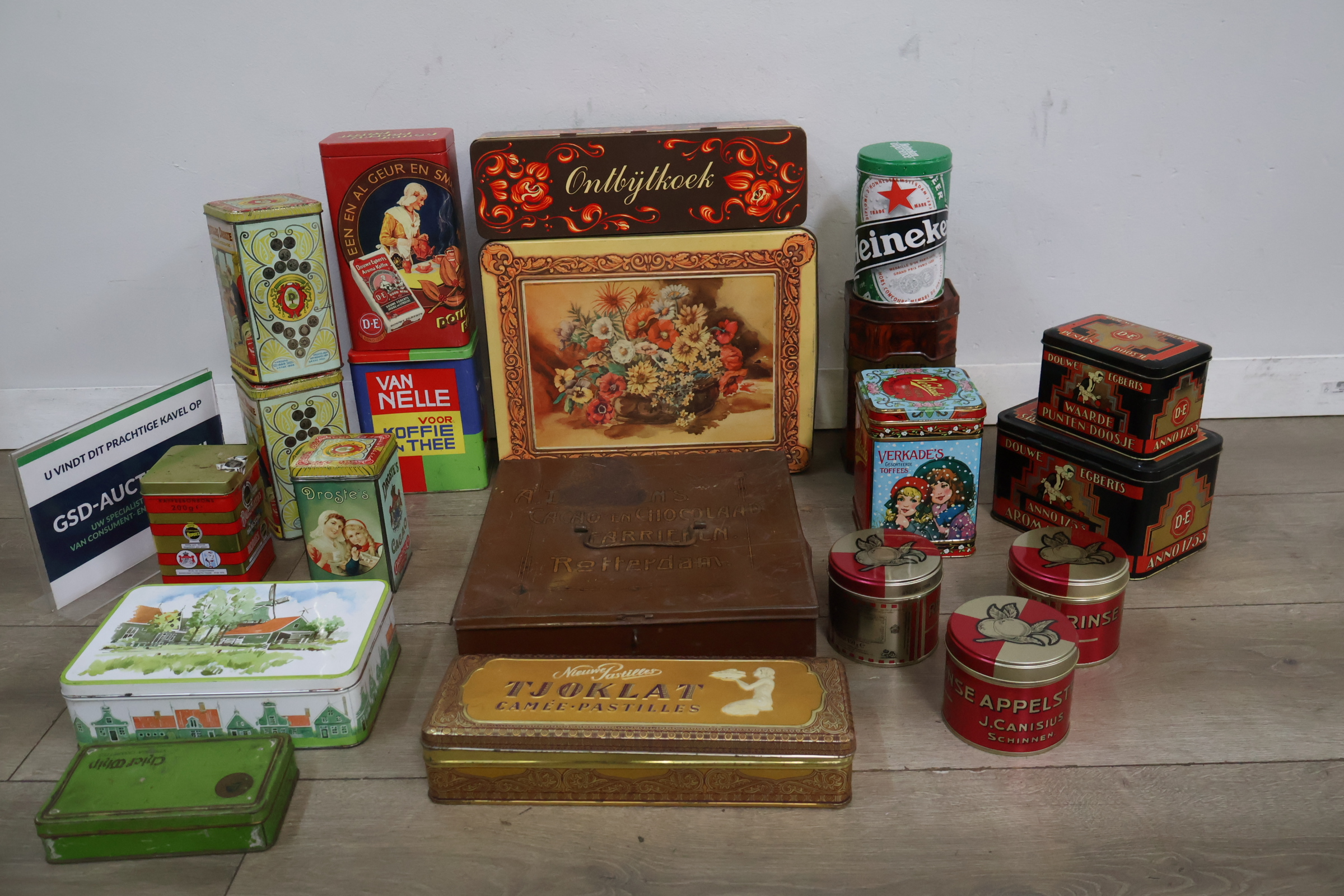 Verzameling antieke blikjes en blikken – foto 2 – kavel bij GSD Auctions, Zoeterwoude
