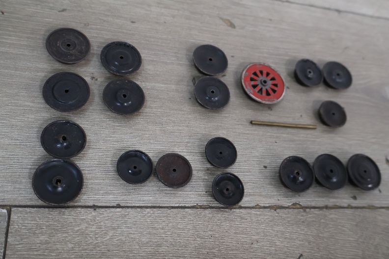 Diverse modeltrein wielen en assen – foto 6 – kavel bij GSD Auctions, Zoeterwoude