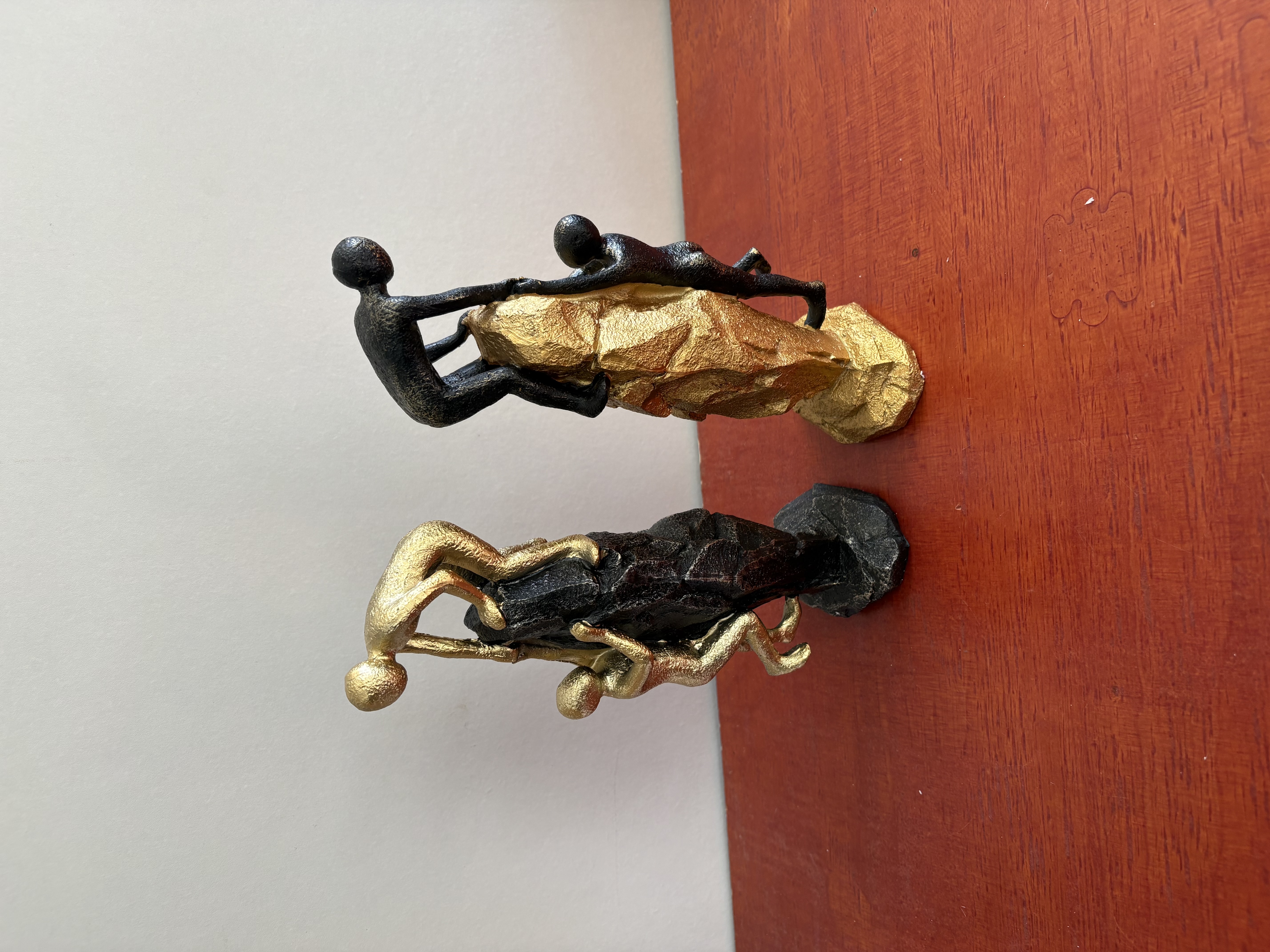 Beelden helpende mensen – foto 9 – kavel bij GSD Auctions, Zoeterwoude