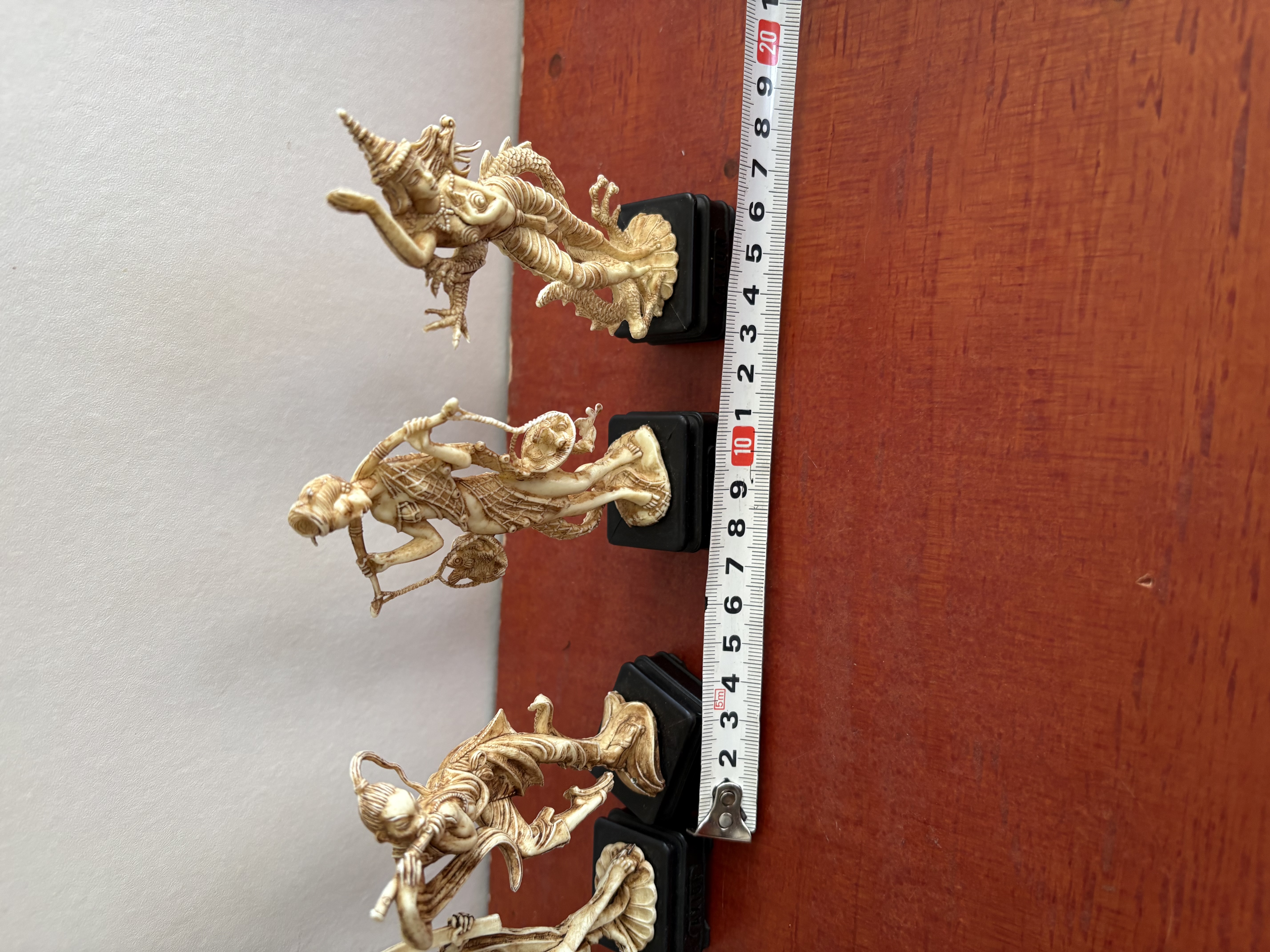 Miniaturen Chinese beeldjes plastic – foto 6 – kavel bij GSD Auctions, Zoeterwoude