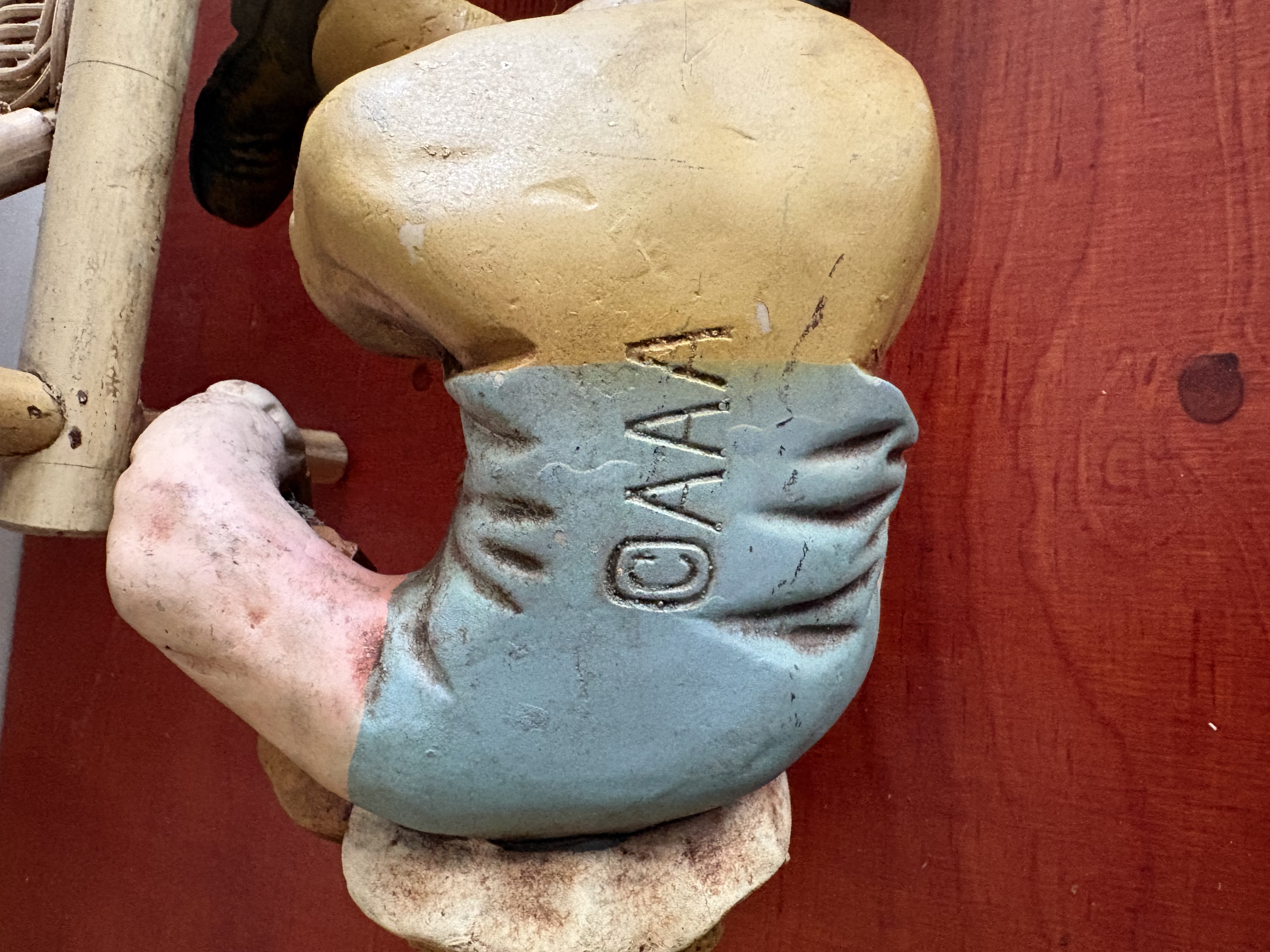 Clowns op de bank kunststof – foto 7 – kavel bij GSD Auctions, Zoeterwoude