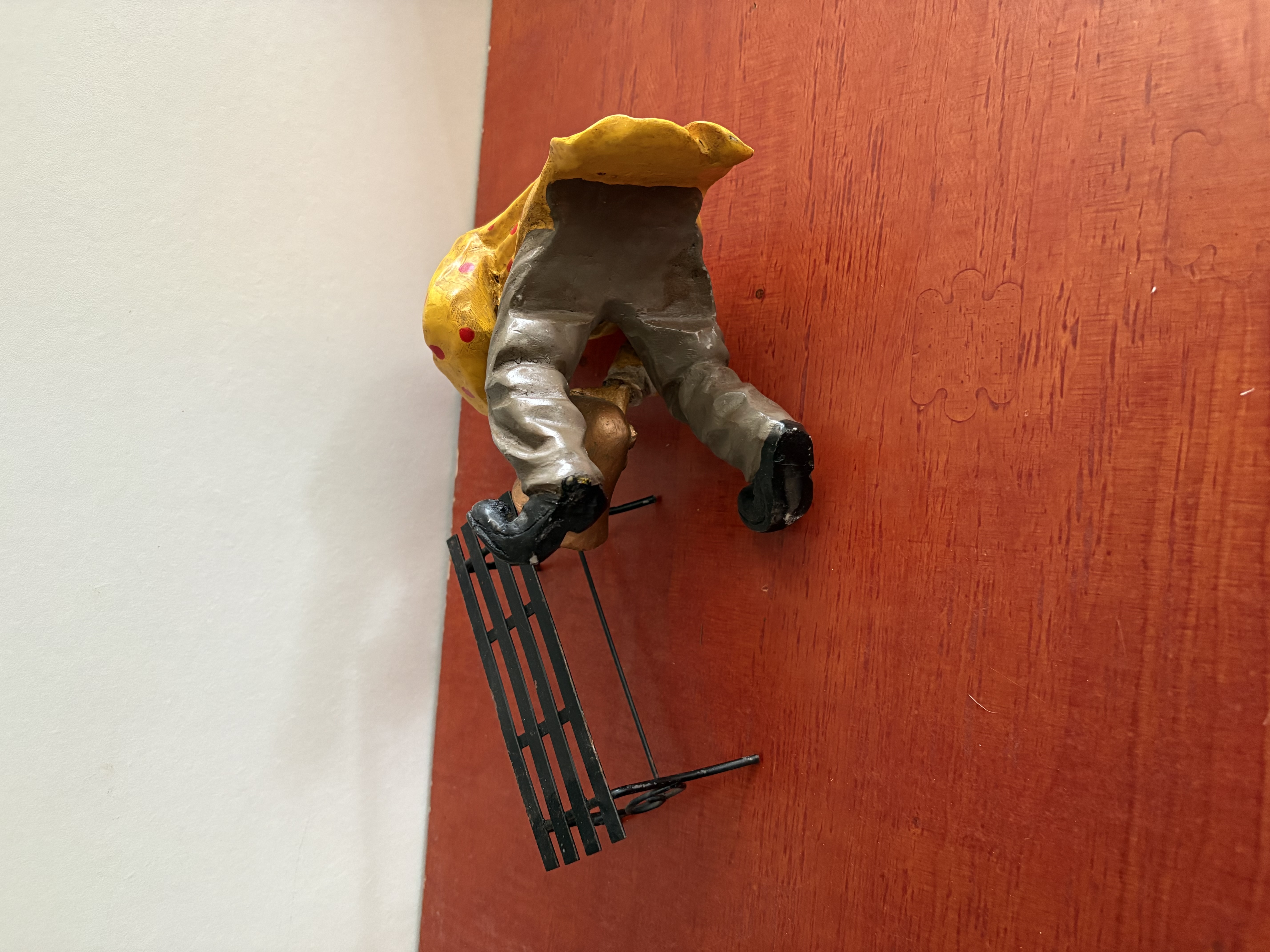 Clown met trompet kunststof – foto 7 – kavel bij GSD Auctions, Zoeterwoude
