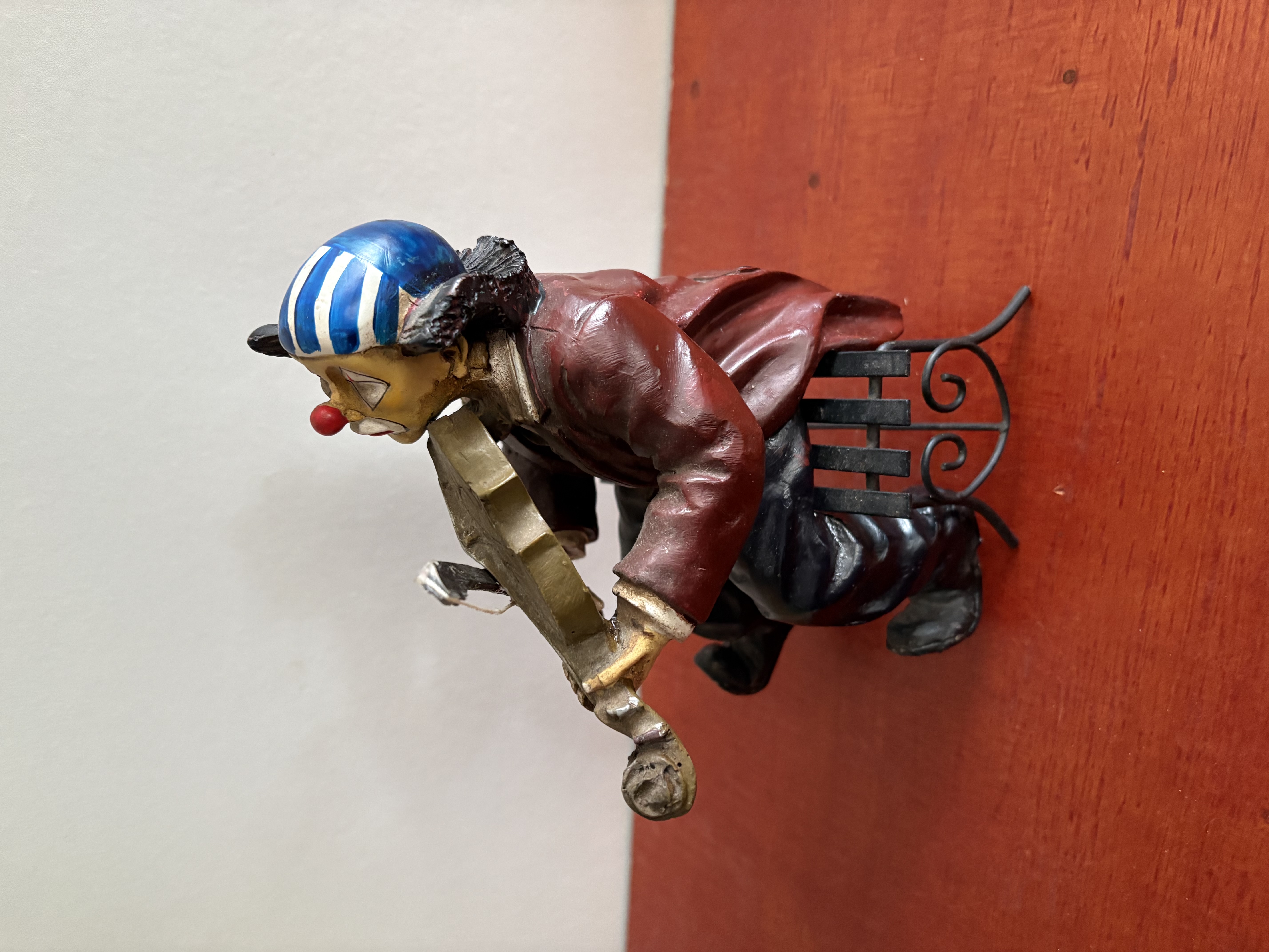 Clown met viool kunststof – foto 5 – kavel bij GSD Auctions, Zoeterwoude