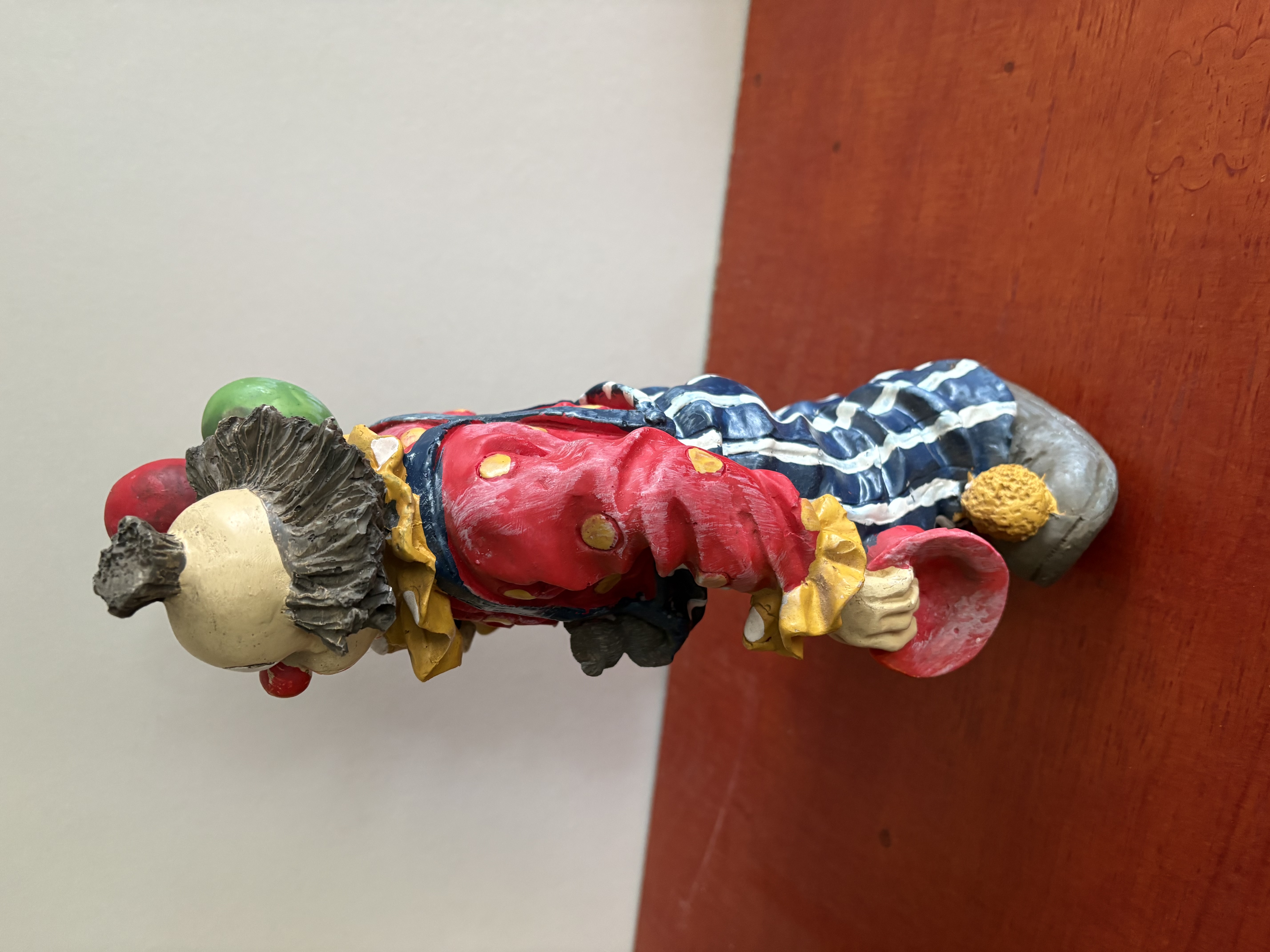 Clown met ballonnen kunststof – foto 8 – kavel bij GSD Auctions, Zoeterwoude