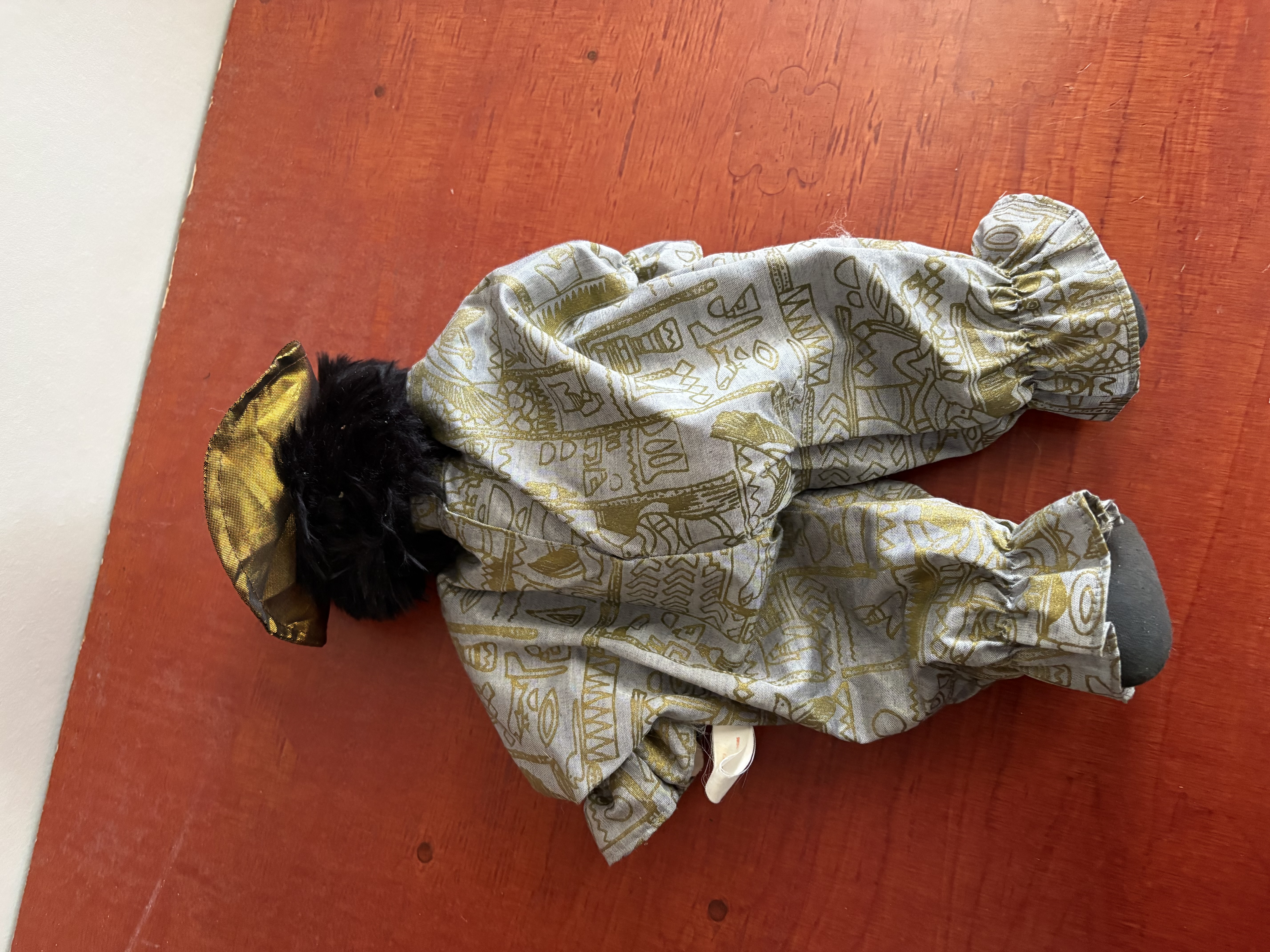 Clown als pop keramiek hoofd en kleding polyester – foto 6 – kavel bij GSD Auctions, Zoeterwoude