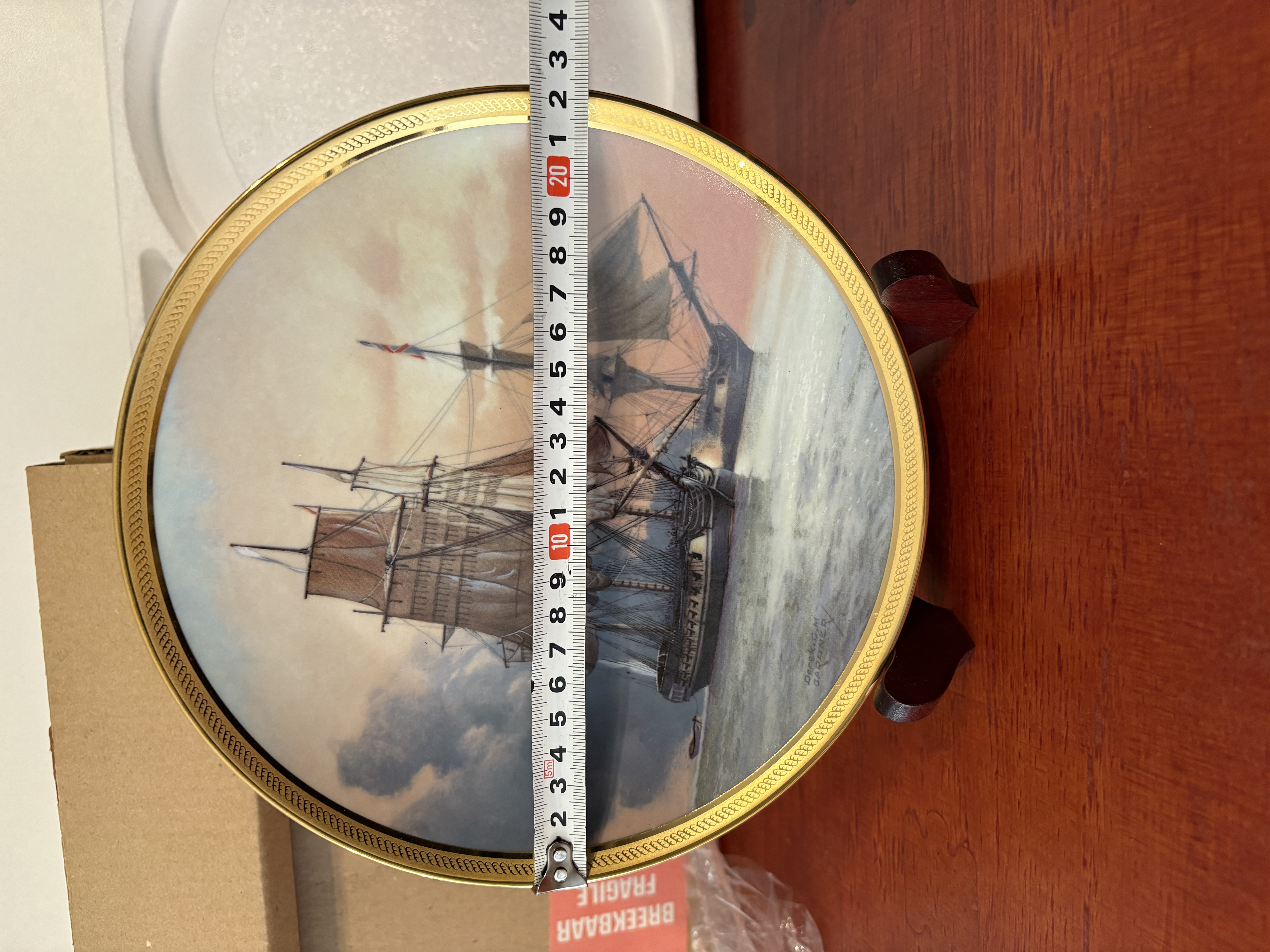 The Franklin Mint Schip wandbord "La Belle Poule" – foto 7 – kavel bij GSD Auctions, Zoeterwoude