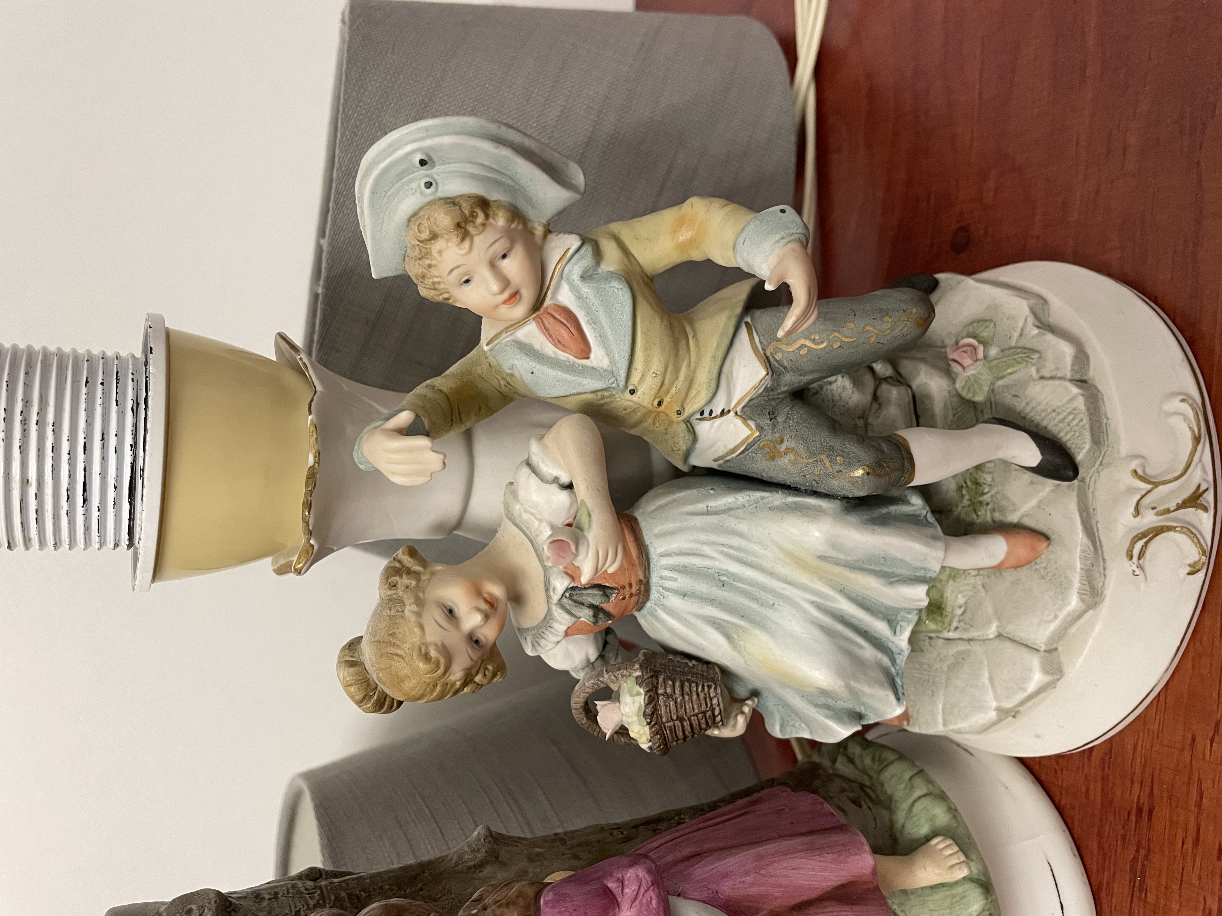 2 kleine tafellamp met lampenkapen van Duitse fabriek – foto 4 – kavel bij GSD Auctions, Zoeterwoude