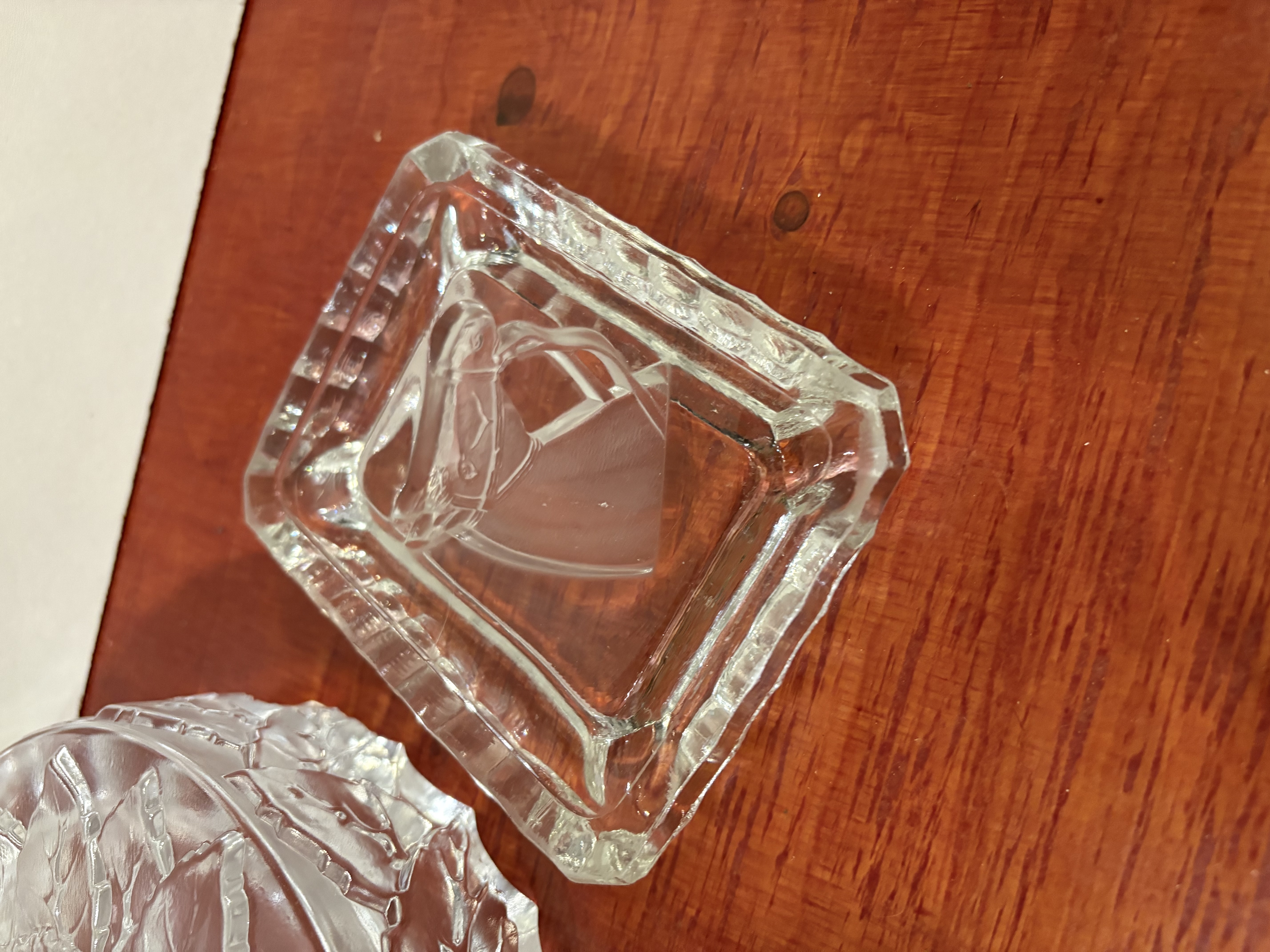 Kristallen asbakken – foto 6 – kavel bij GSD Auctions, Zoeterwoude