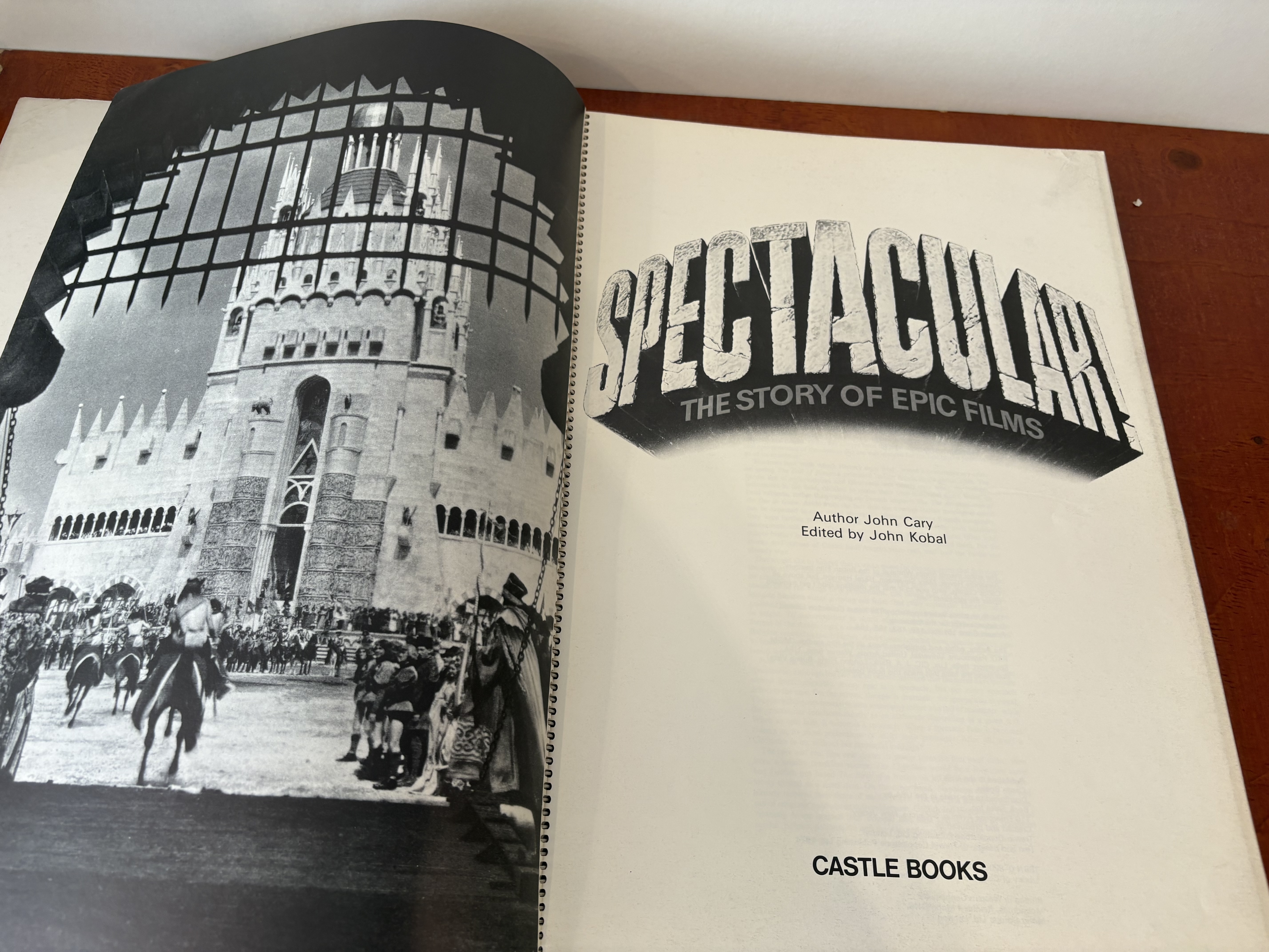 Spectaculaire oude boek over filmopnames – foto 3 – kavel bij GSD Auctions, Zoeterwoude