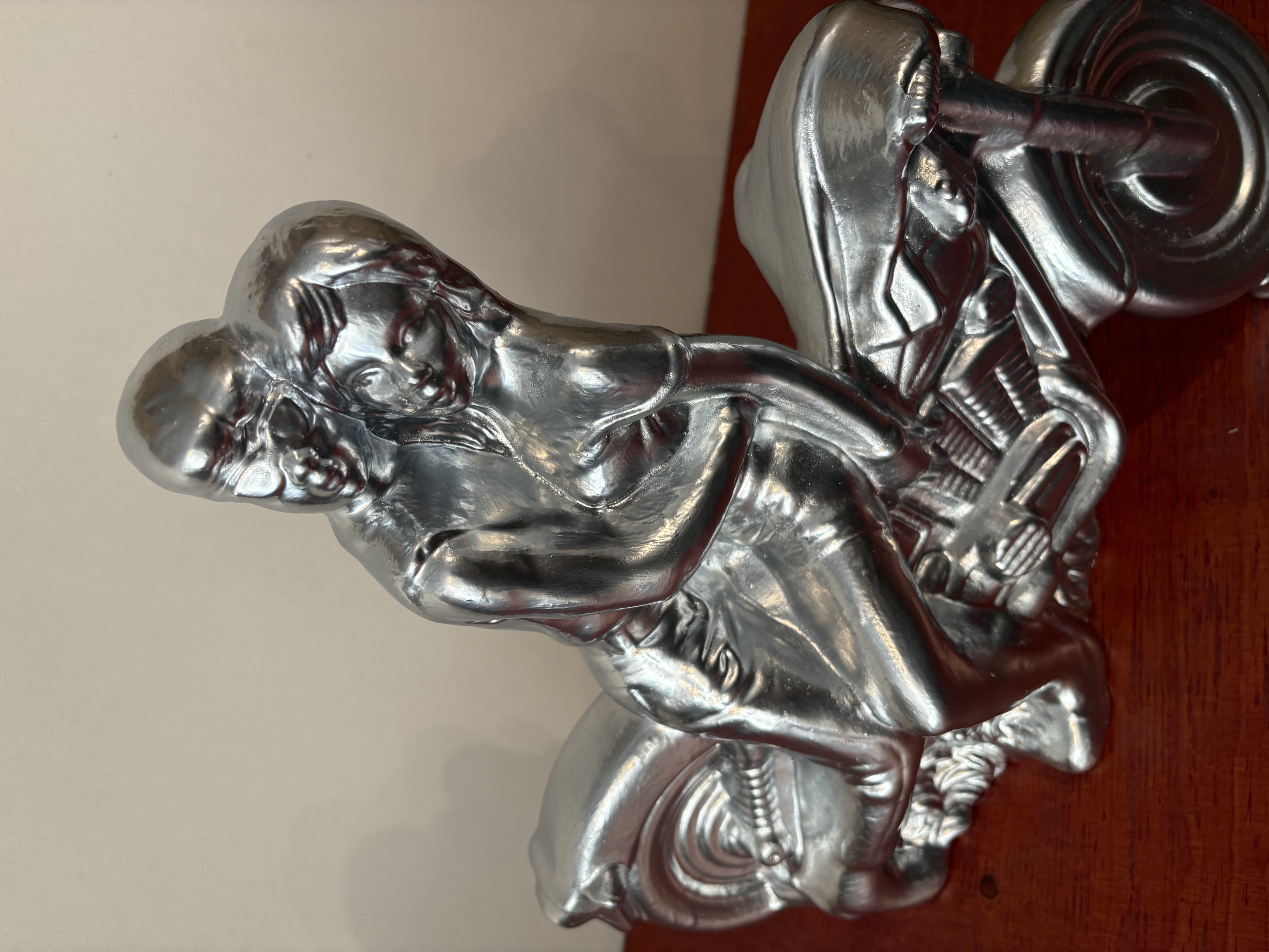 steel op motor, keramiek – foto 3 – kavel bij GSD Auctions, Zoeterwoude