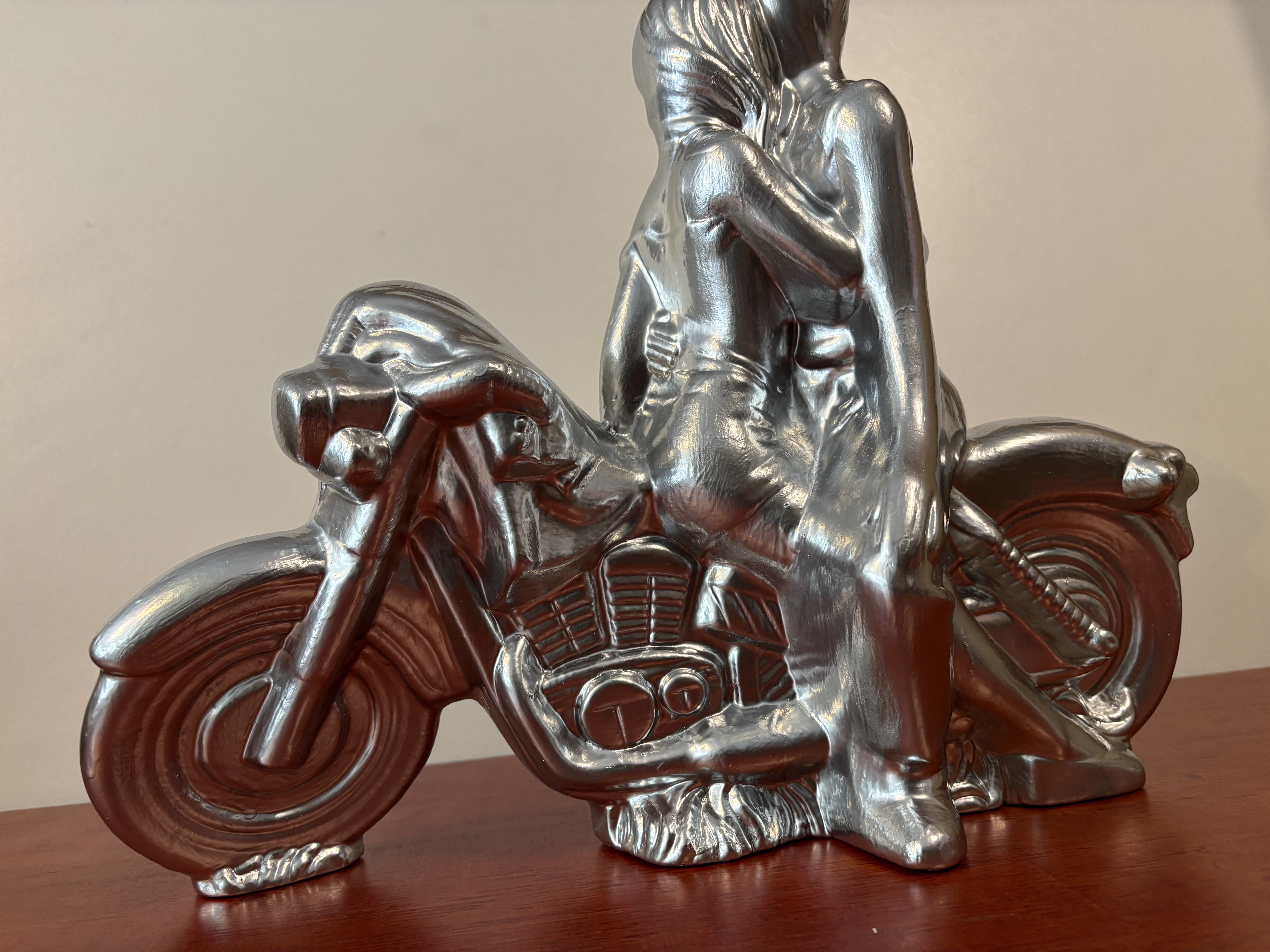 steel op motor, keramiek – foto 7 – kavel bij GSD Auctions, Zoeterwoude