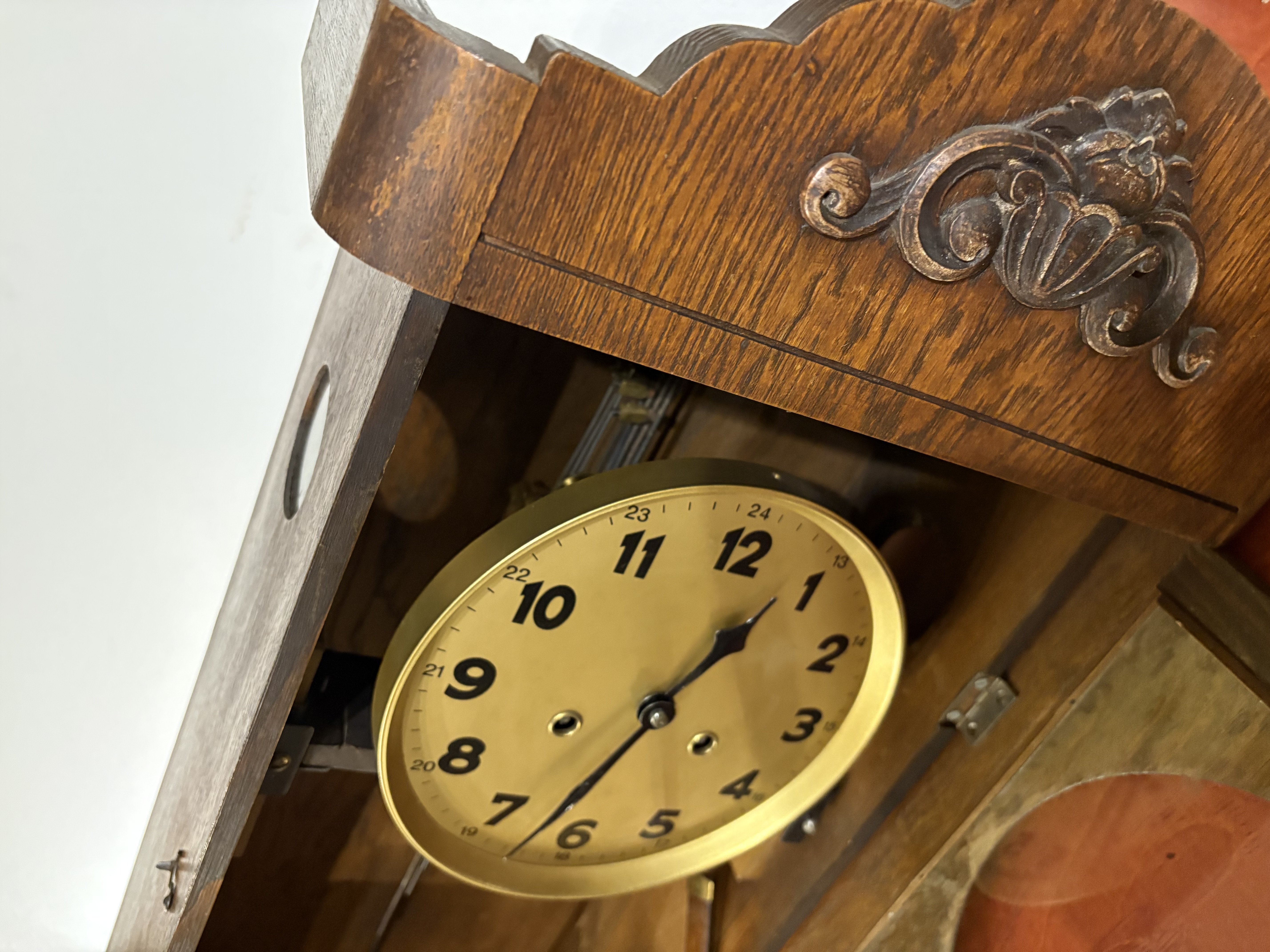 wandklok – foto 4 – kavel bij GSD Auctions, Zoeterwoude