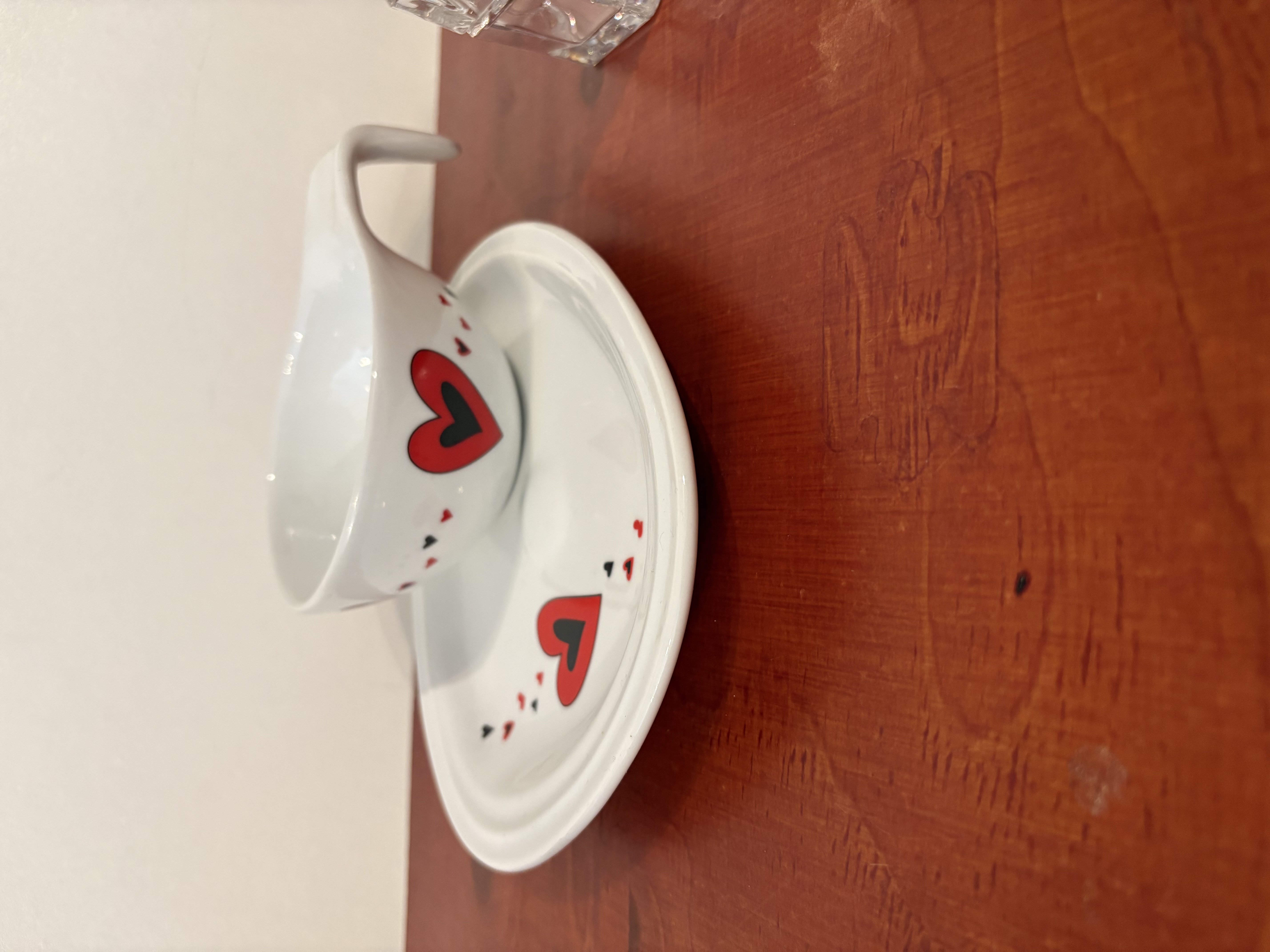 2 design kopjes en kristalen bonbonnière – foto 2 – kavel bij GSD Auctions, Zoeterwoude