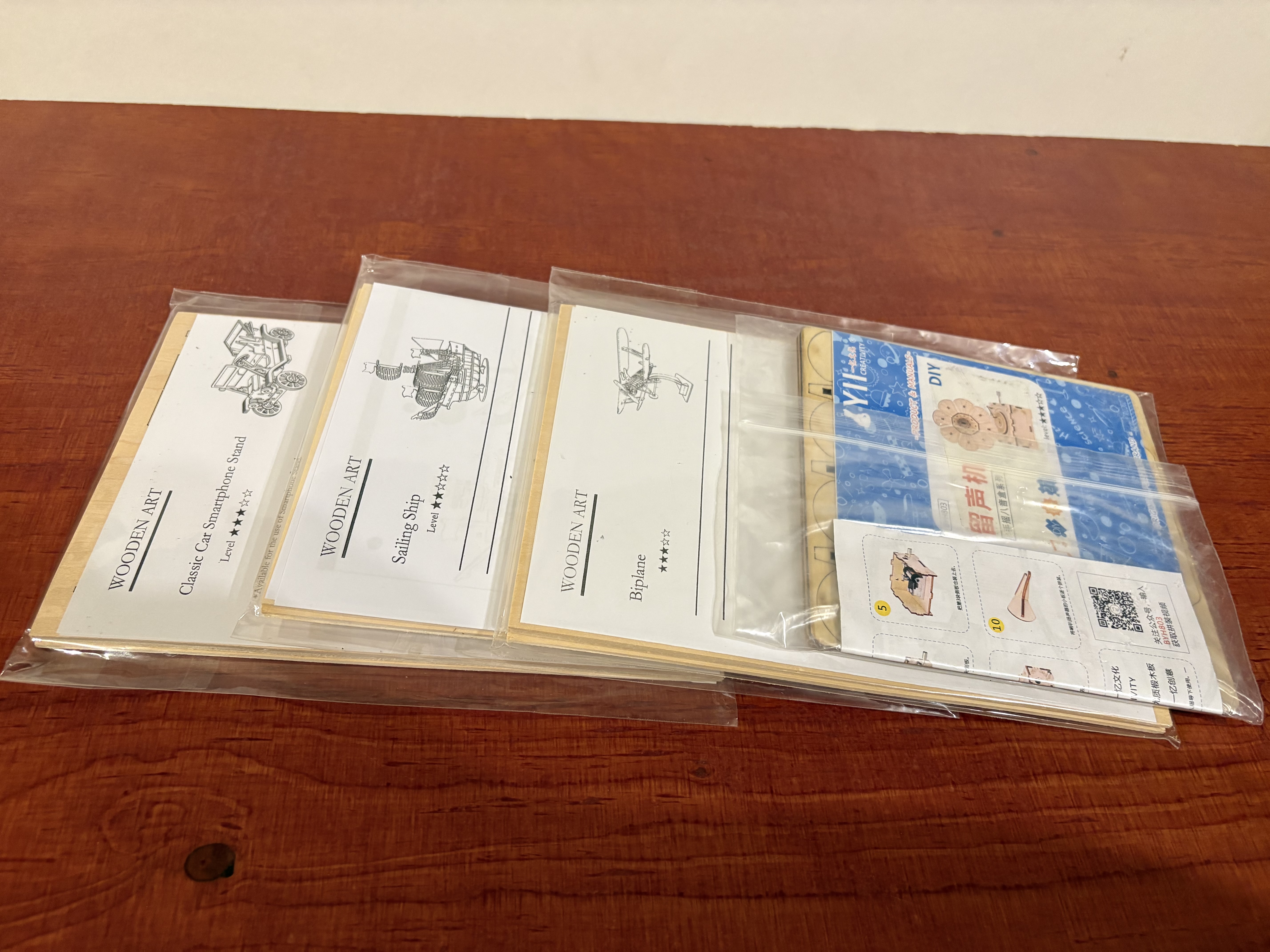 Houten 3D puzzels 4 stuks nieuwe – foto 6 – kavel bij GSD Auctions, Zoeterwoude