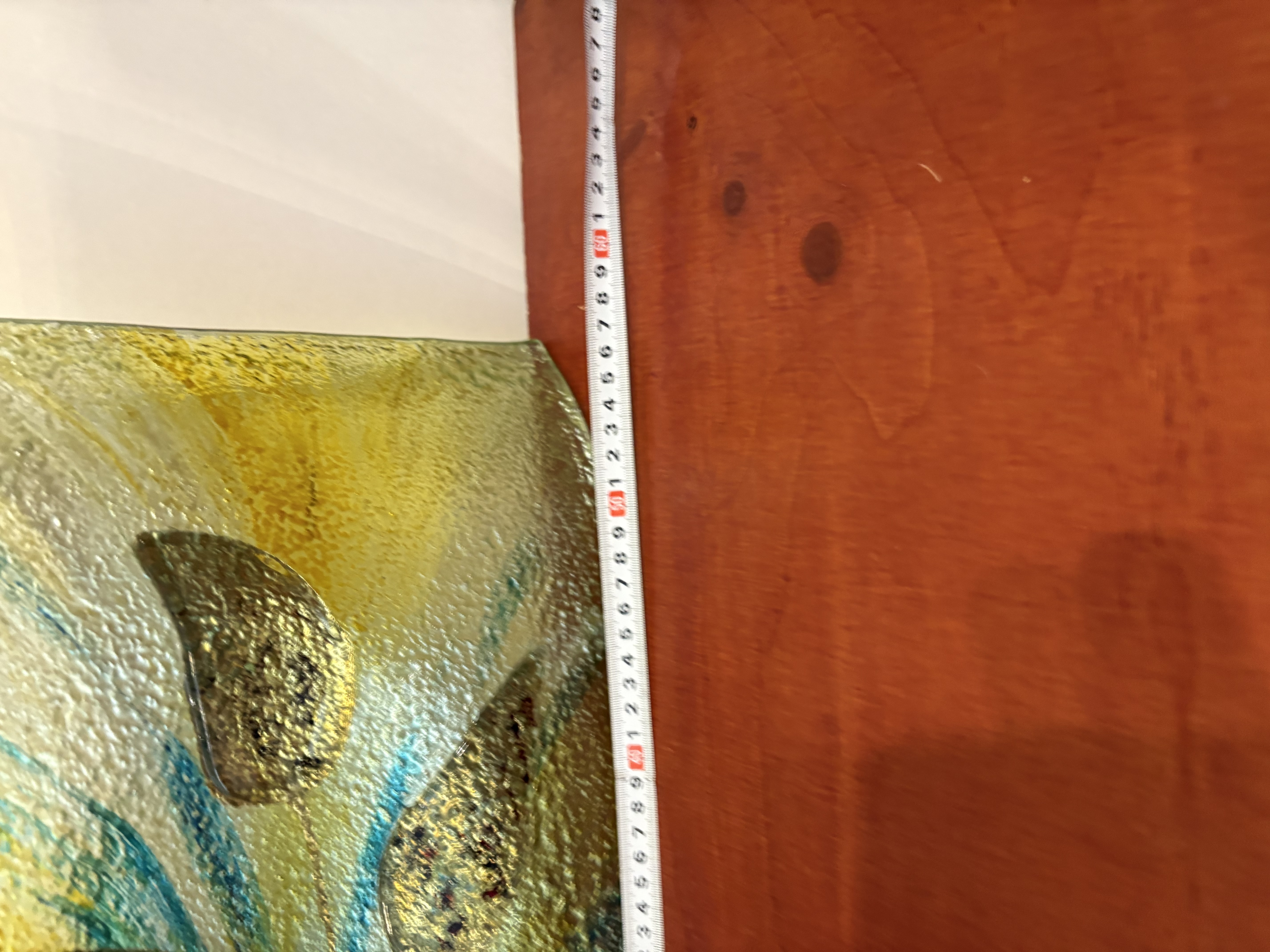 Grote Handgemaakte schaal met bloemen – foto 7 – kavel bij GSD Auctions, Zoeterwoude