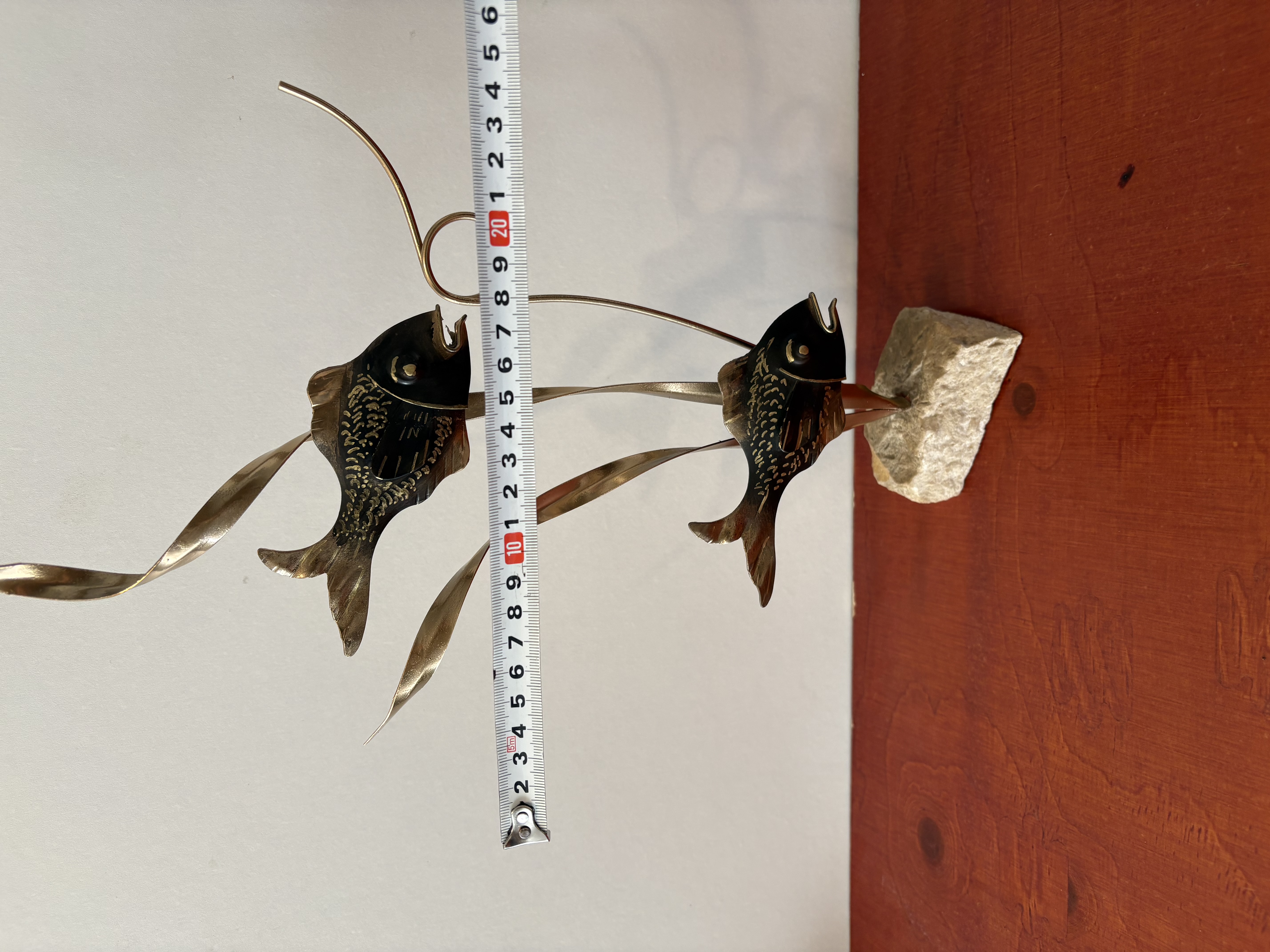 Decoratieve goudkleurige sculptuur van 2 visjes – foto 5 – kavel bij GSD Auctions, Zoeterwoude