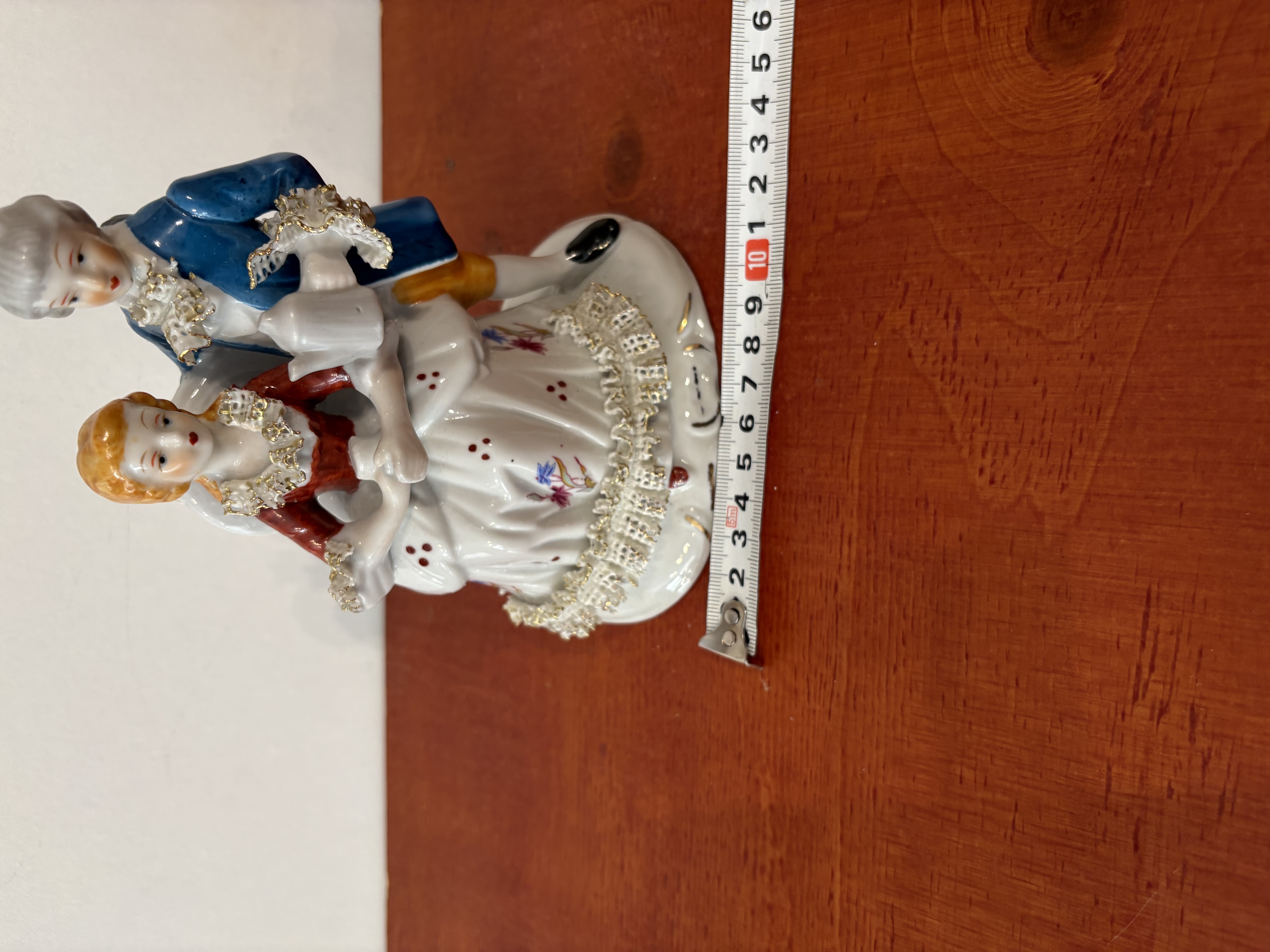 Keramieken beeldje thee drinkende koppel Duitsland – foto 9 – kavel bij GSD Auctions, Zoeterwoude