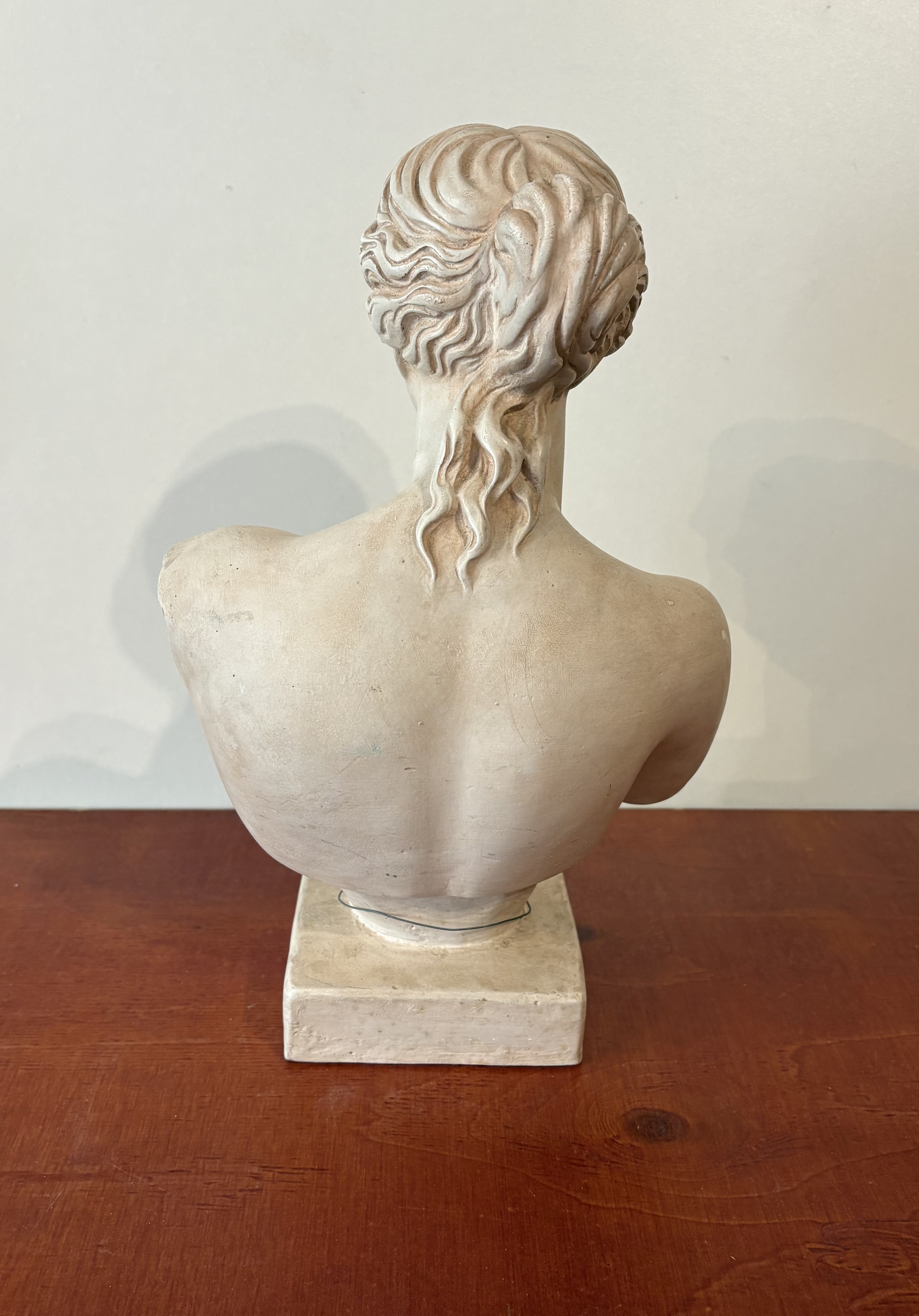 Grote buste van Venus met stempel op nek – foto 7 – kavel bij GSD Auctions, Zoeterwoude